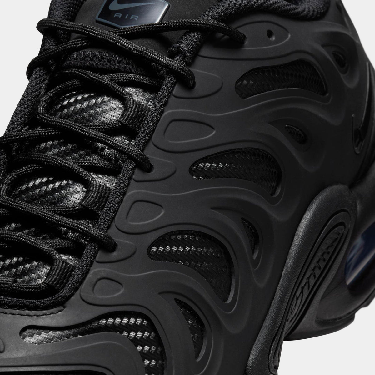 Exclusive Air Max Plus Drift Mens Running Shoes (Black) — 6 — Side View