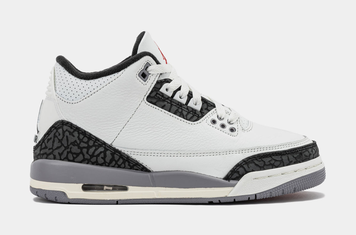Exclusive Air Jordan 3 Retro Cement Grey Grade School Lifestyle Shoes (Summit White/Cement Grey/Black/Fire Red) — 3.5Y — Front View