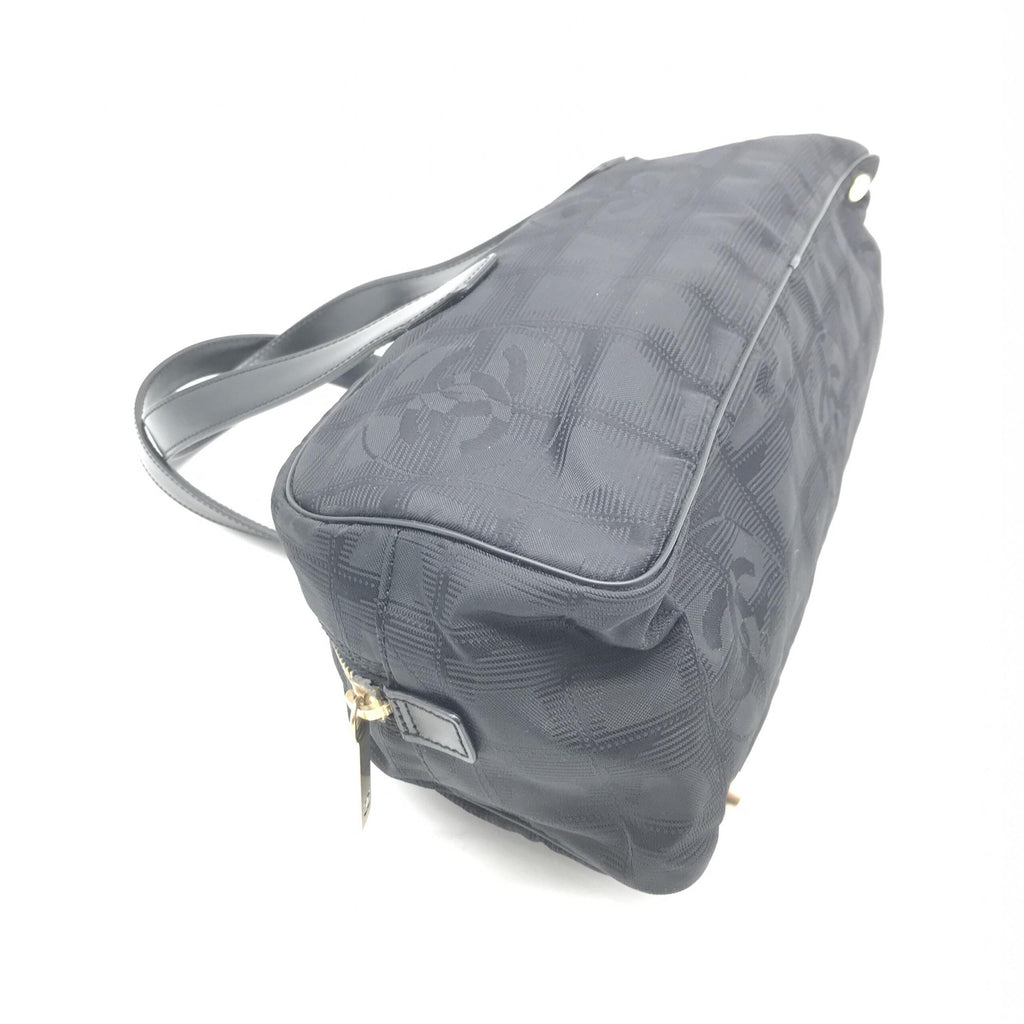 Chanel Black Nylon Travel Women's Handbag (Pre-Owned)