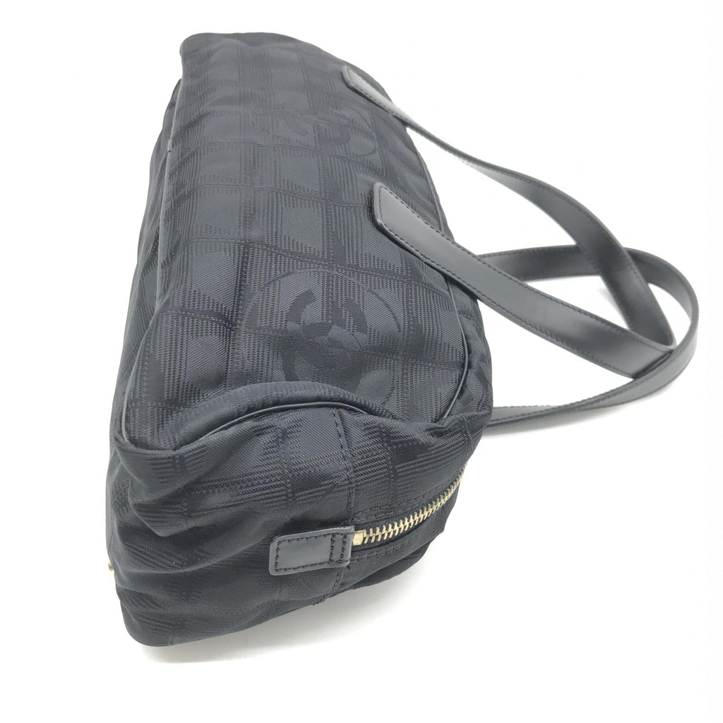 Chanel Black Nylon Travel Women's Handbag (Pre-Owned)