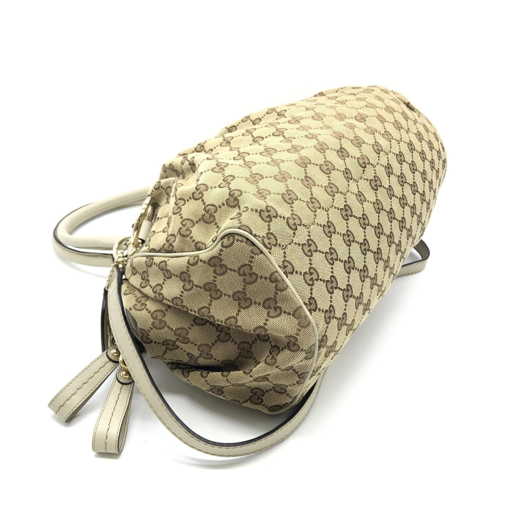 Gucci GG Canvas Women's Handbag (Pre-Owned)