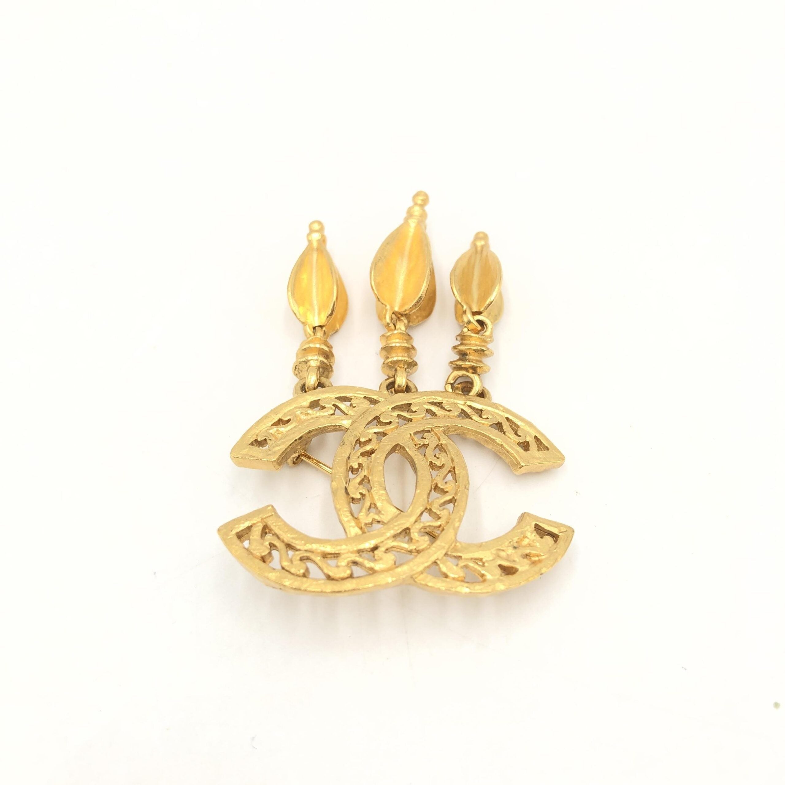 Chanel Gold Plated CC Logo Women's Brooch (Pre-Owned)