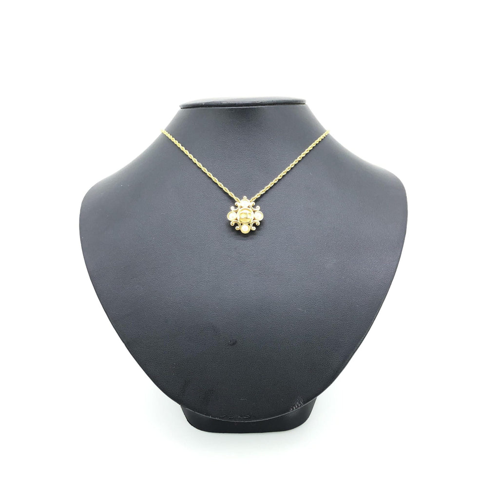 Christian Dior Gold Plated Flower Pendant On Delicate Women's Chain (Pre-Owned)