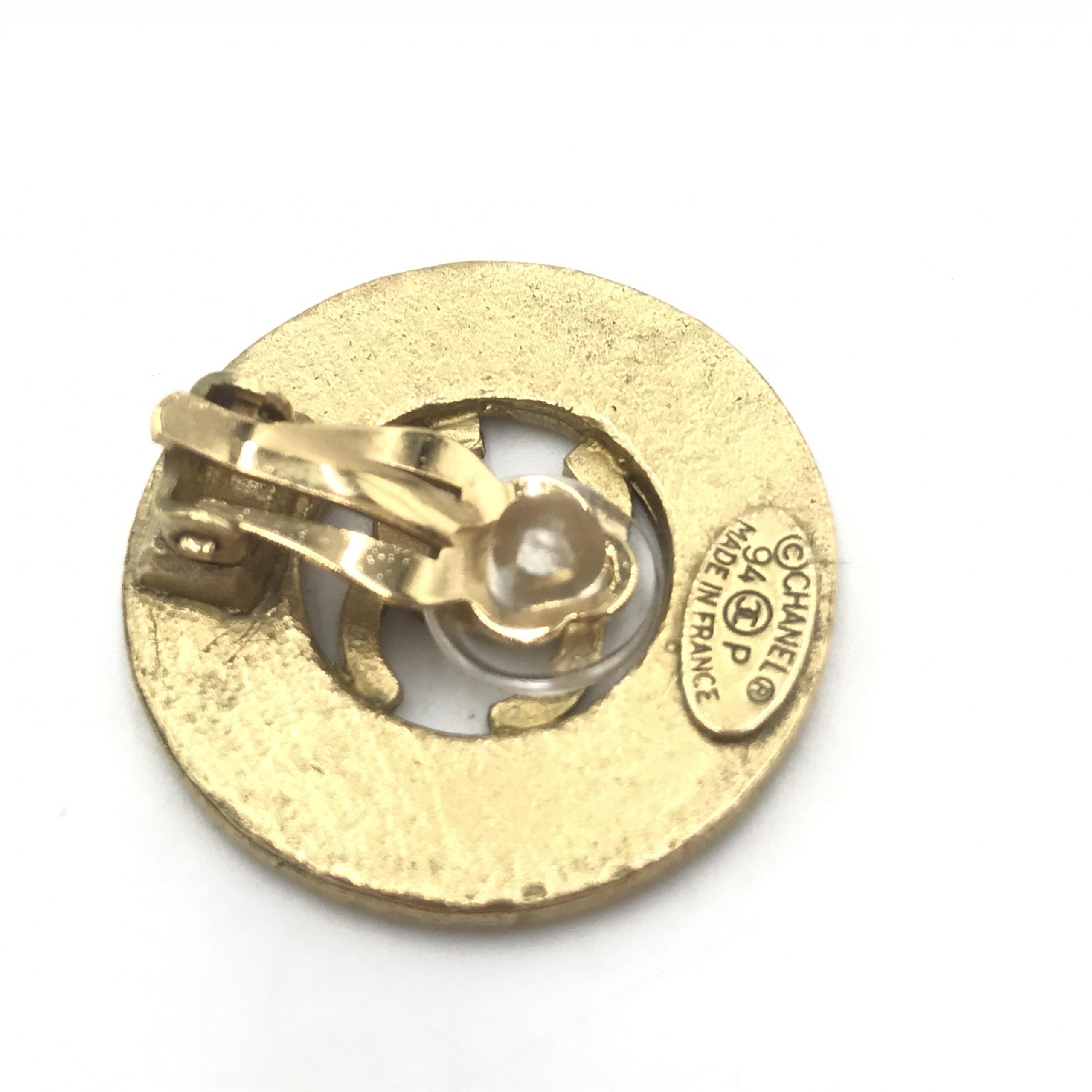 Chanel Gold Plated CC Logo Circular Women's Earrings (Pre-Owned)