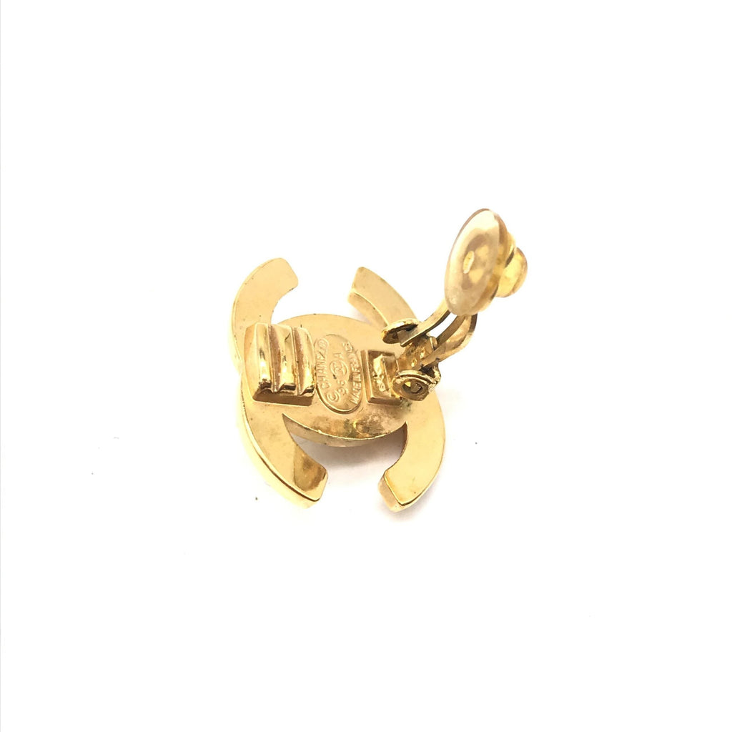 Chanel Gold PLated CC Turnlock Clip-On Women's Earrings (Pre-Owned)