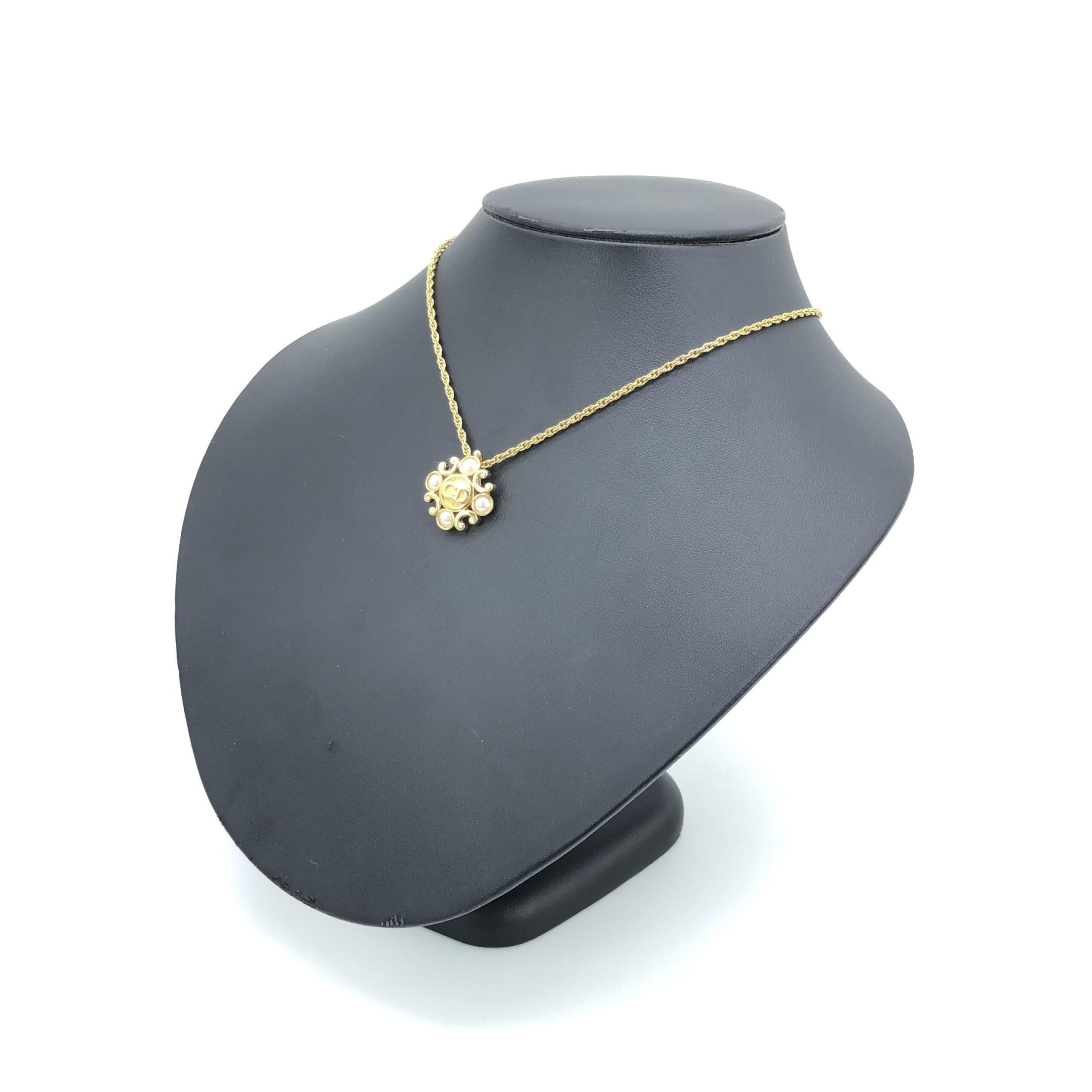 Christian Dior Gold Plated Flower Pendant On Delicate Women's Chain (Pre-Owned)