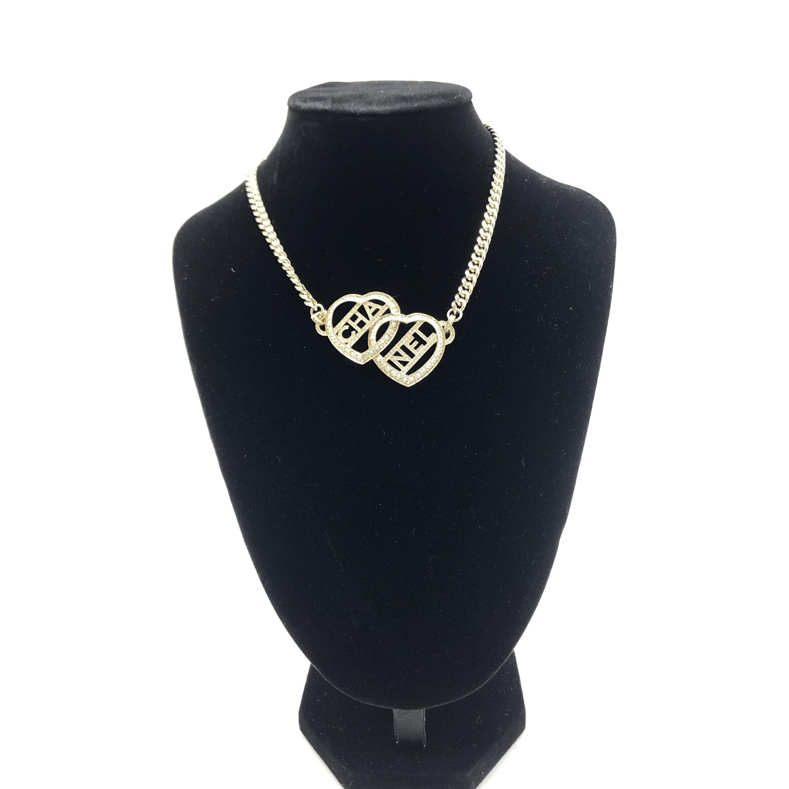 Chanel Gold Tone Heart Choker Necklace With Women's Logo (Pre-Owned)