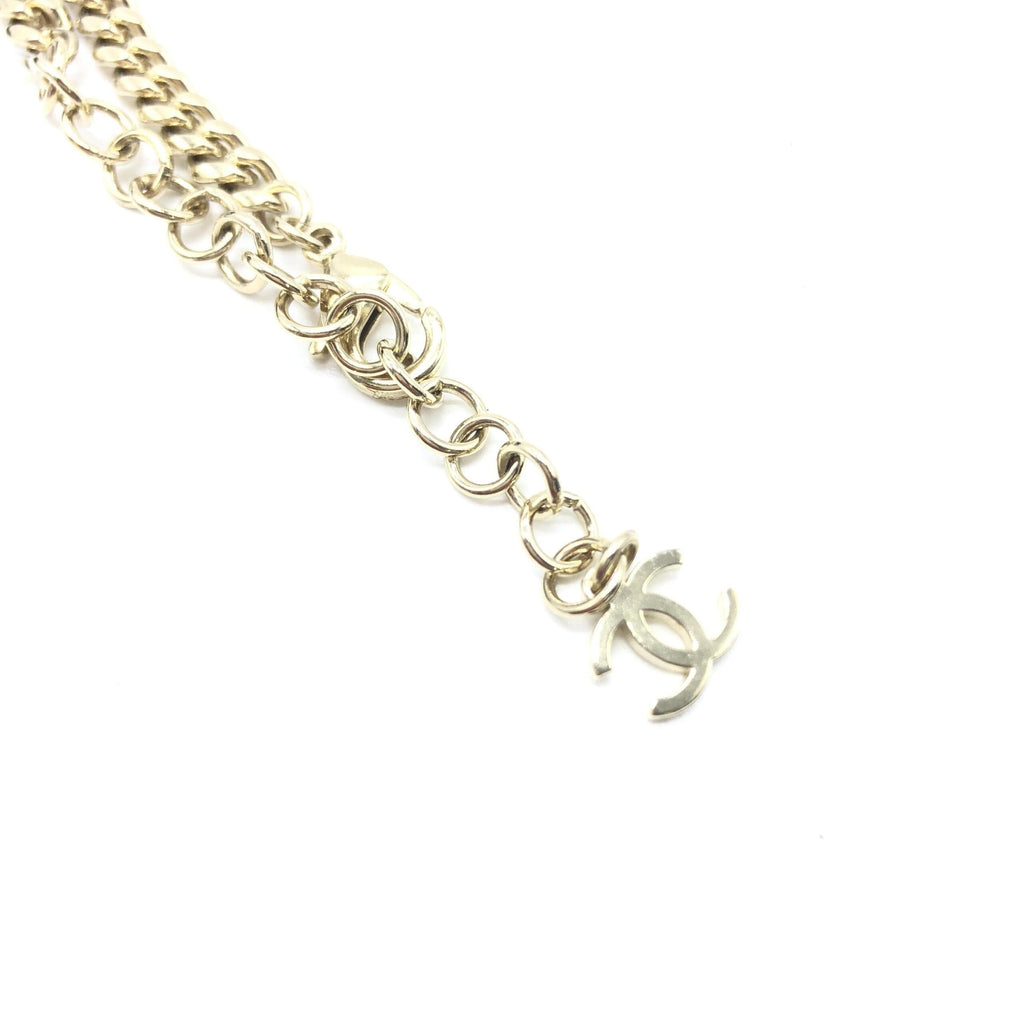Chanel Gold Tone Heart Choker Necklace With Women's Logo (Pre-Owned)