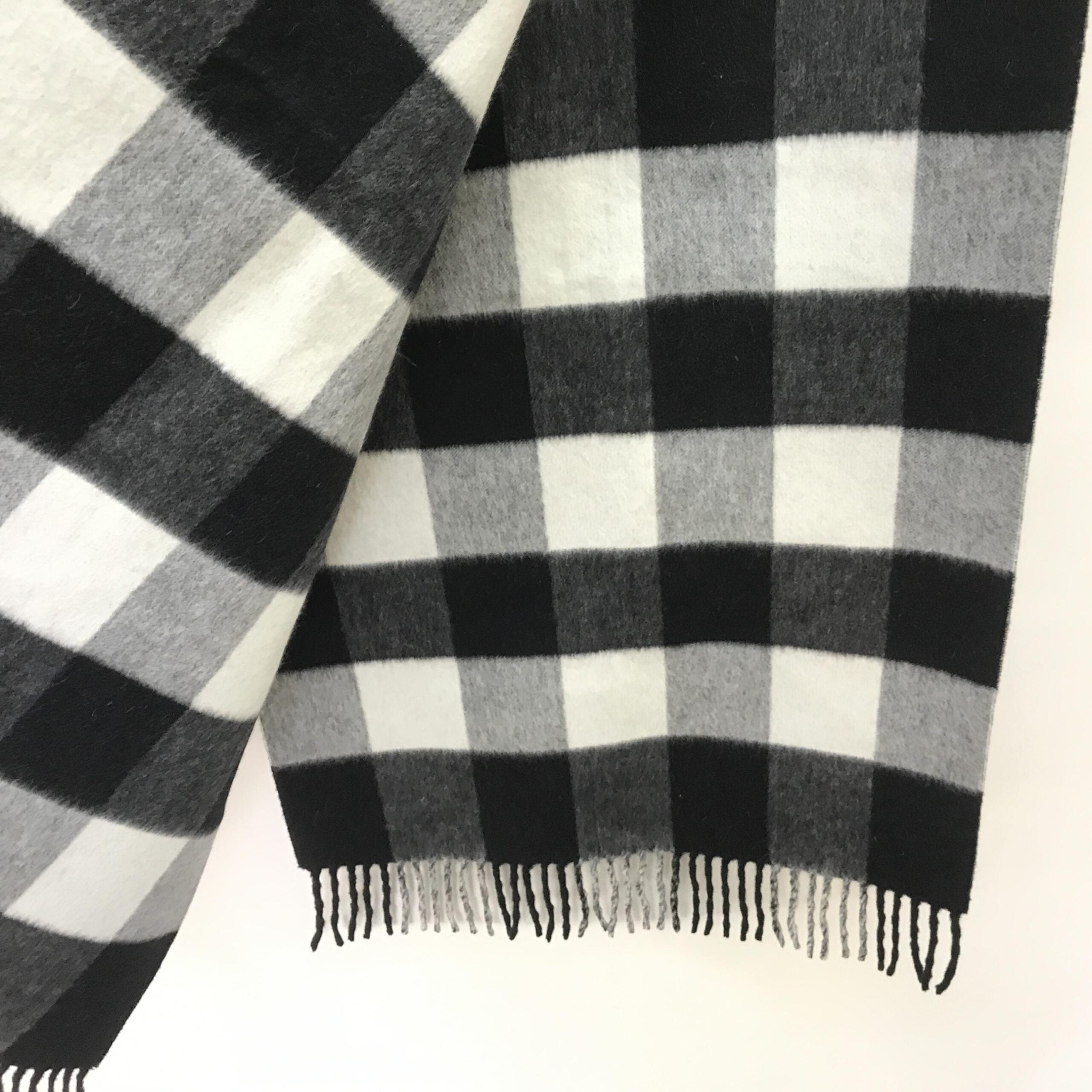 Christian Dior Gray Checkered Fringed Wool Women's Scarf (Pre-Owned)