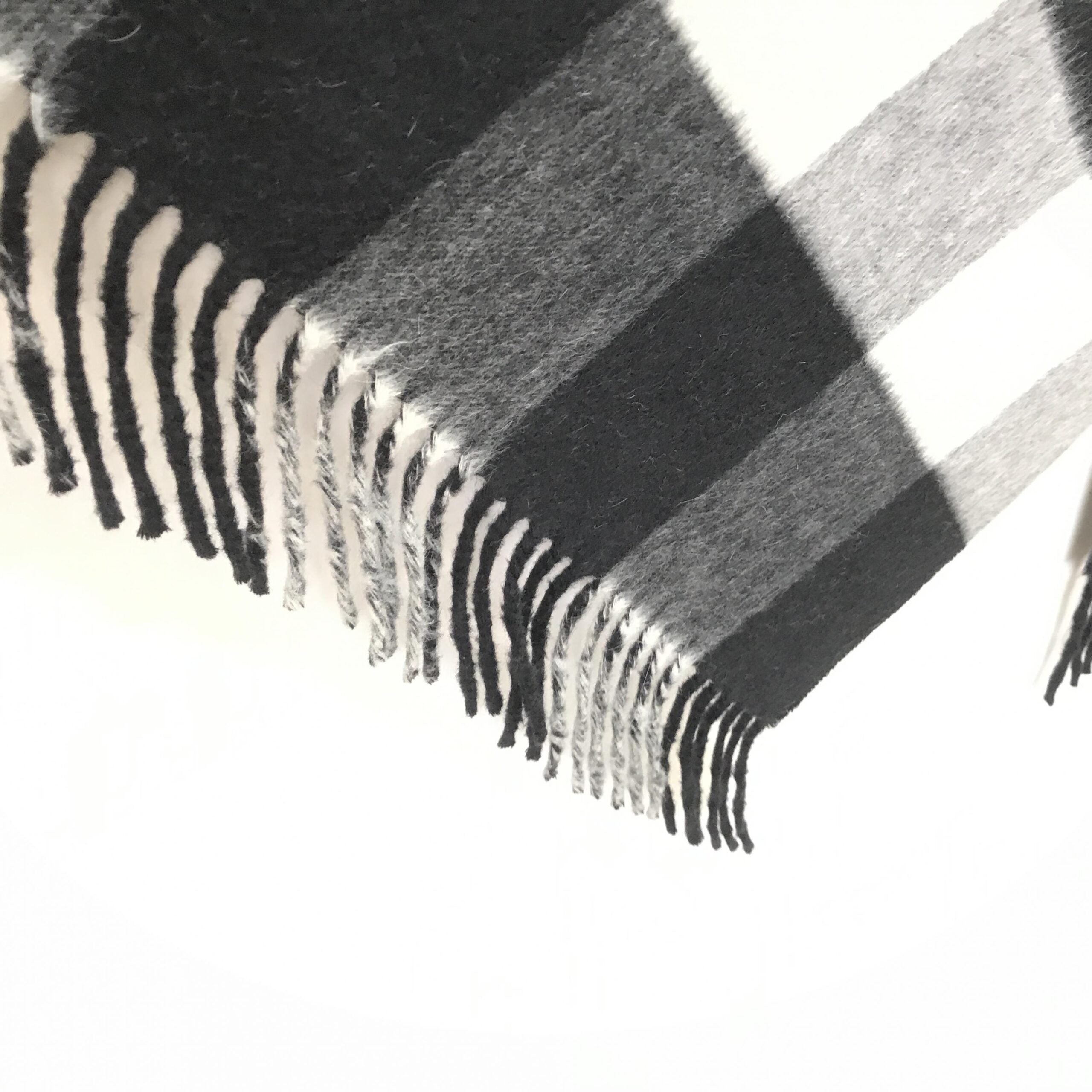 Christian Dior Gray Checkered Fringed Wool Women's Scarf (Pre-Owned)