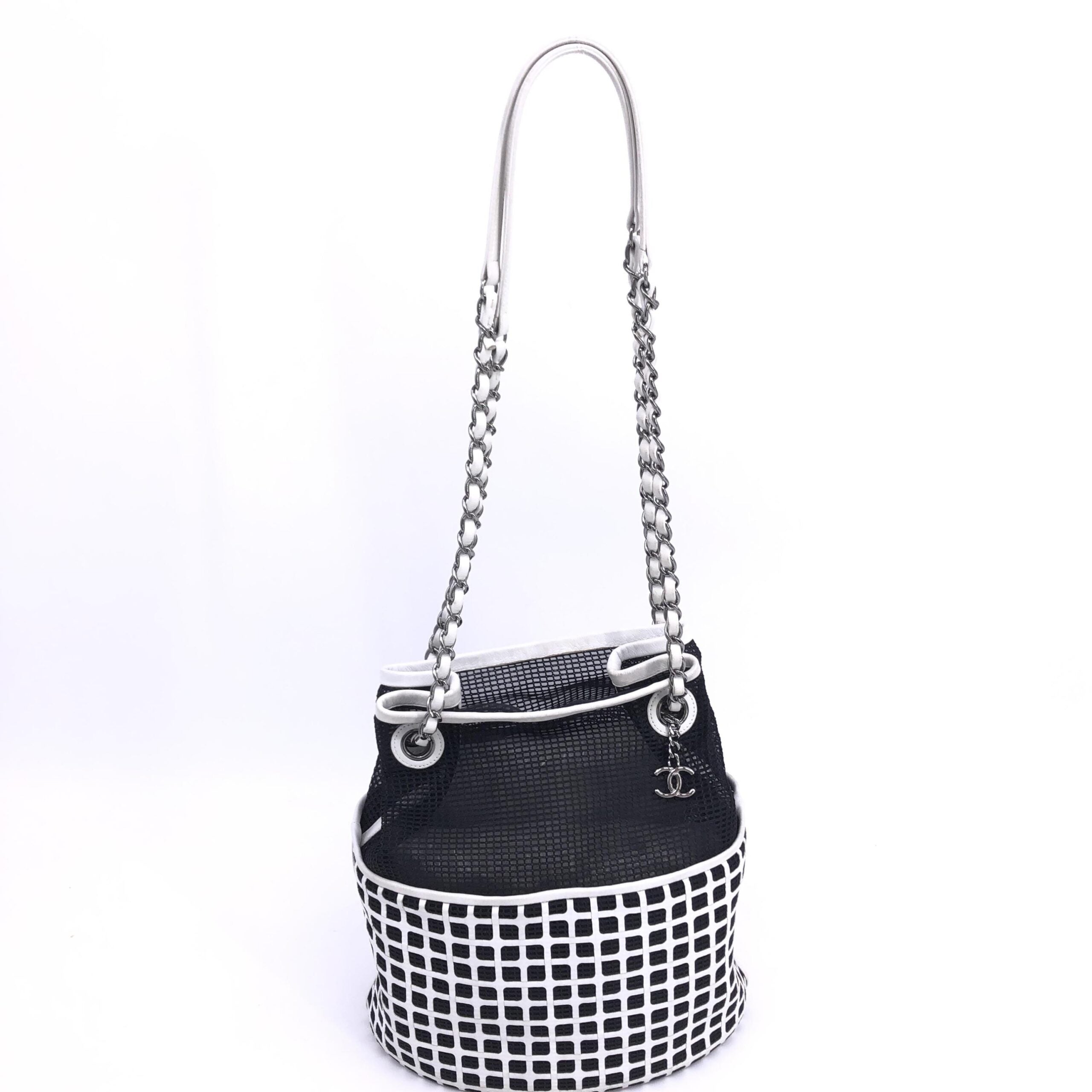 Chanel Mesh And Leather Bucket Women's Bag (Pre-Owned)
