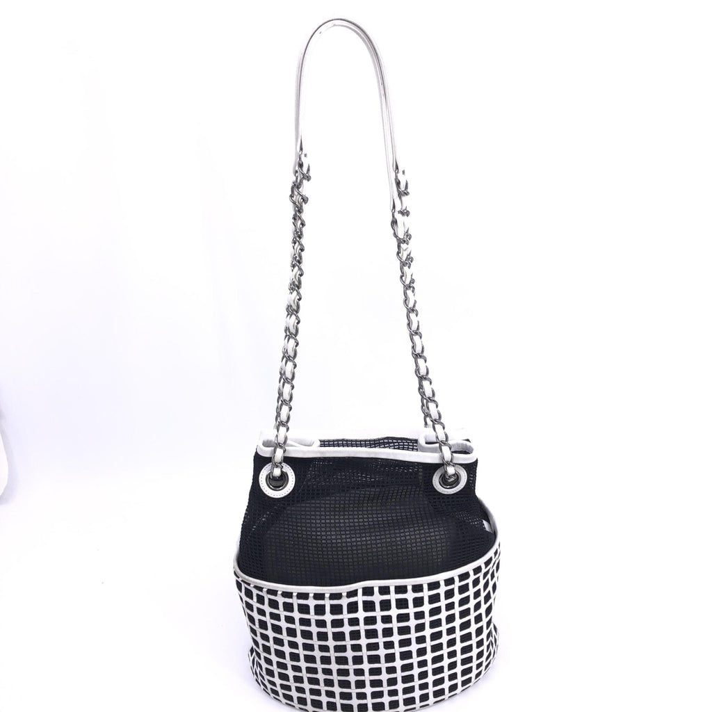 Chanel Mesh And Leather Bucket Women's Bag (Pre-Owned)