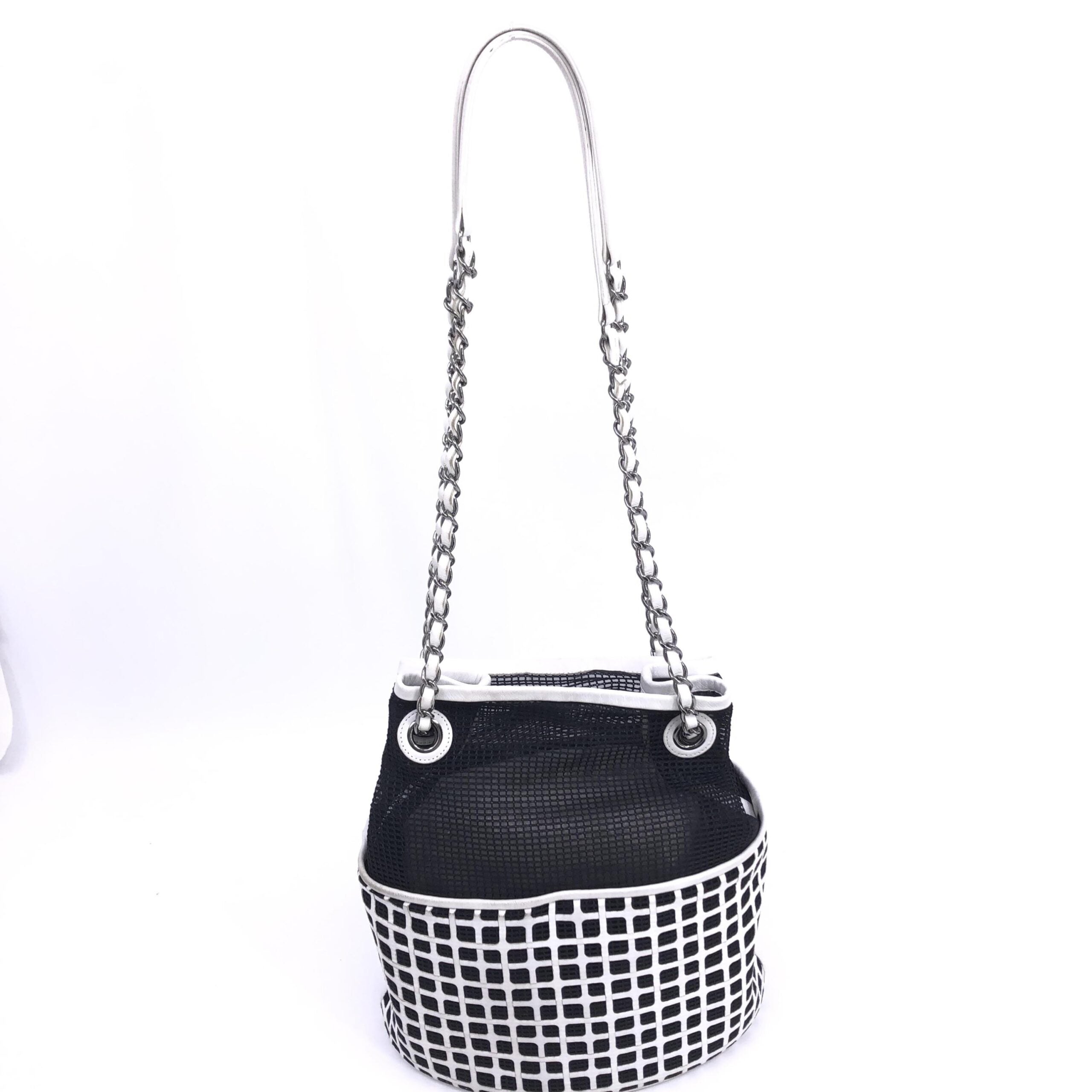 Chanel Mesh And Leather Bucket Women's Bag (Pre-Owned)