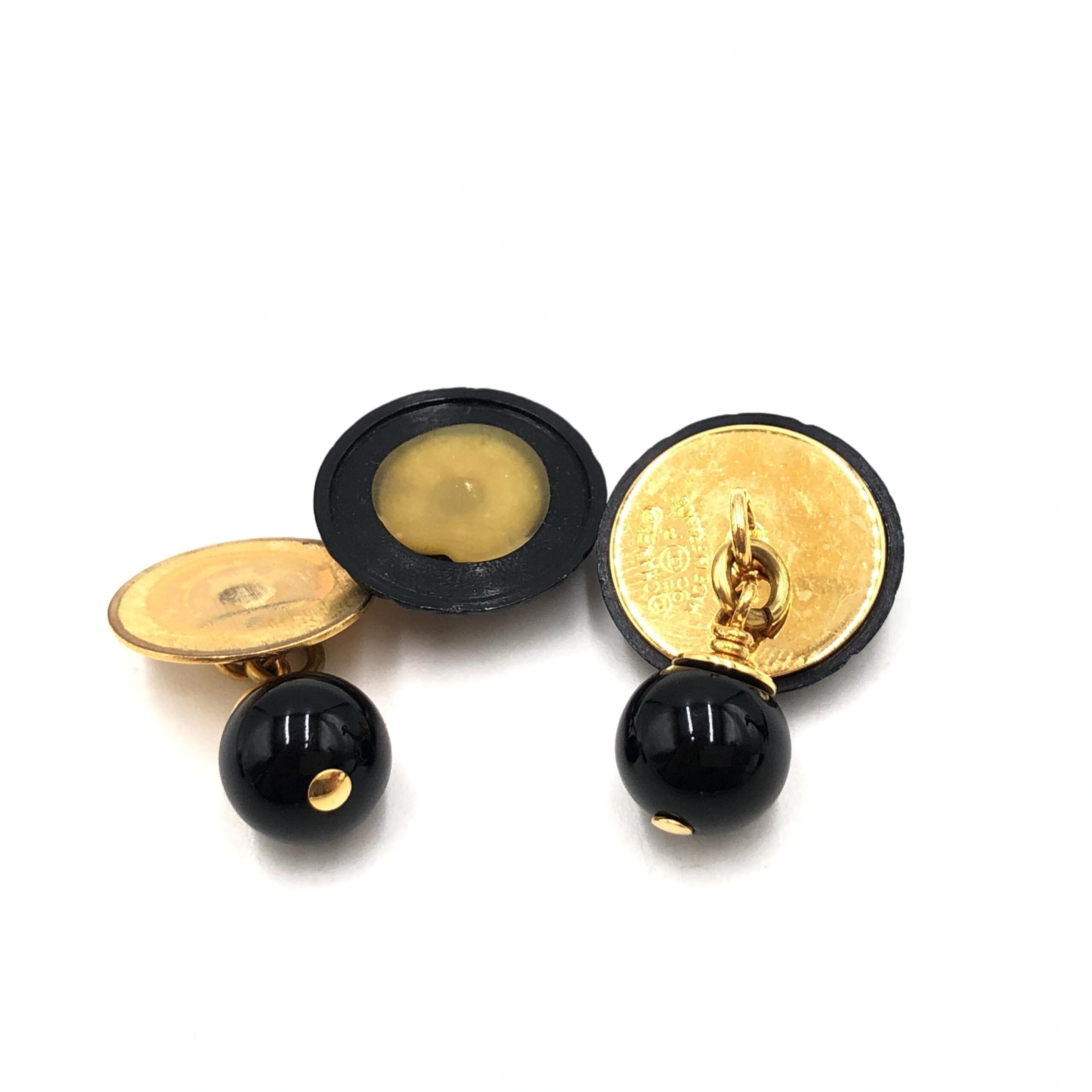 Chanel Matelasse Coco Mark Black Plastic Women's Cufflinks (Pre-Owned)