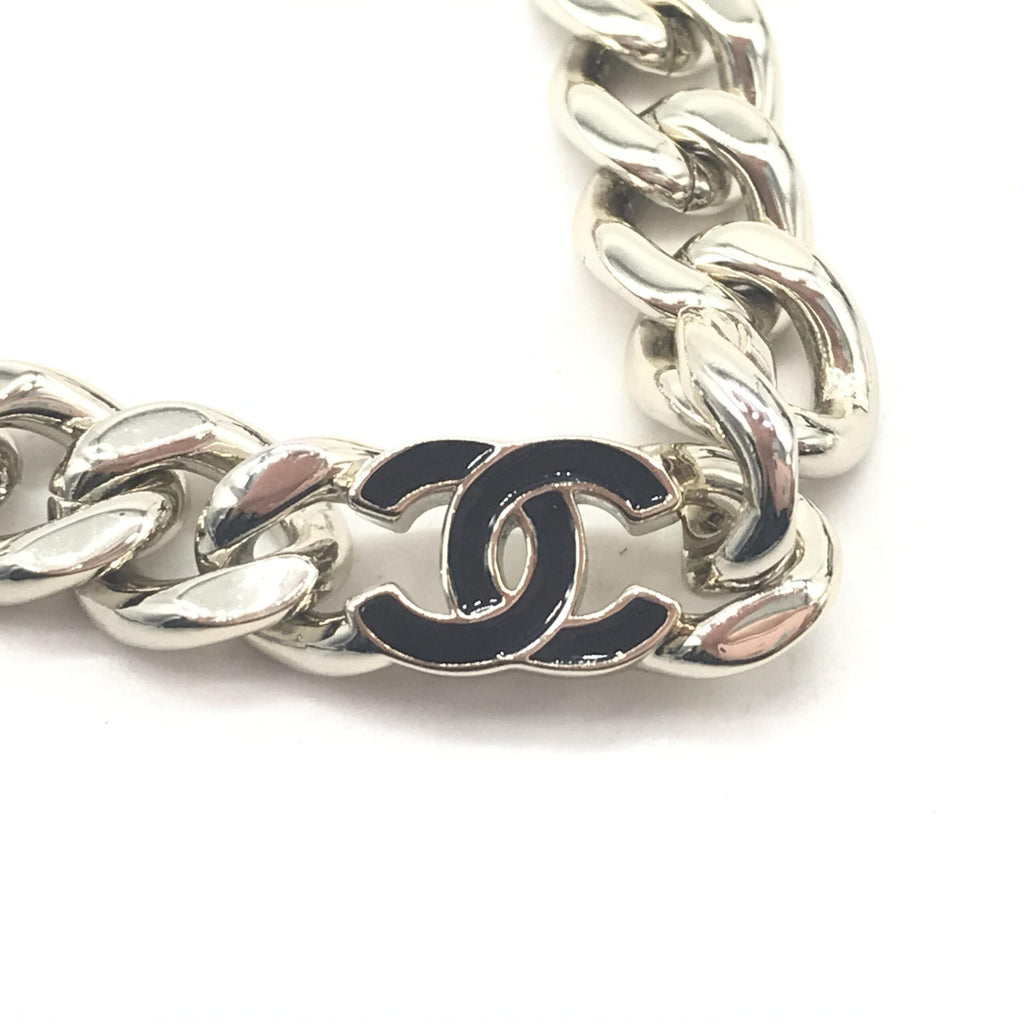 Chanel Silver Tone Curb Chain Link Women's Necklace (Pre-Owned)