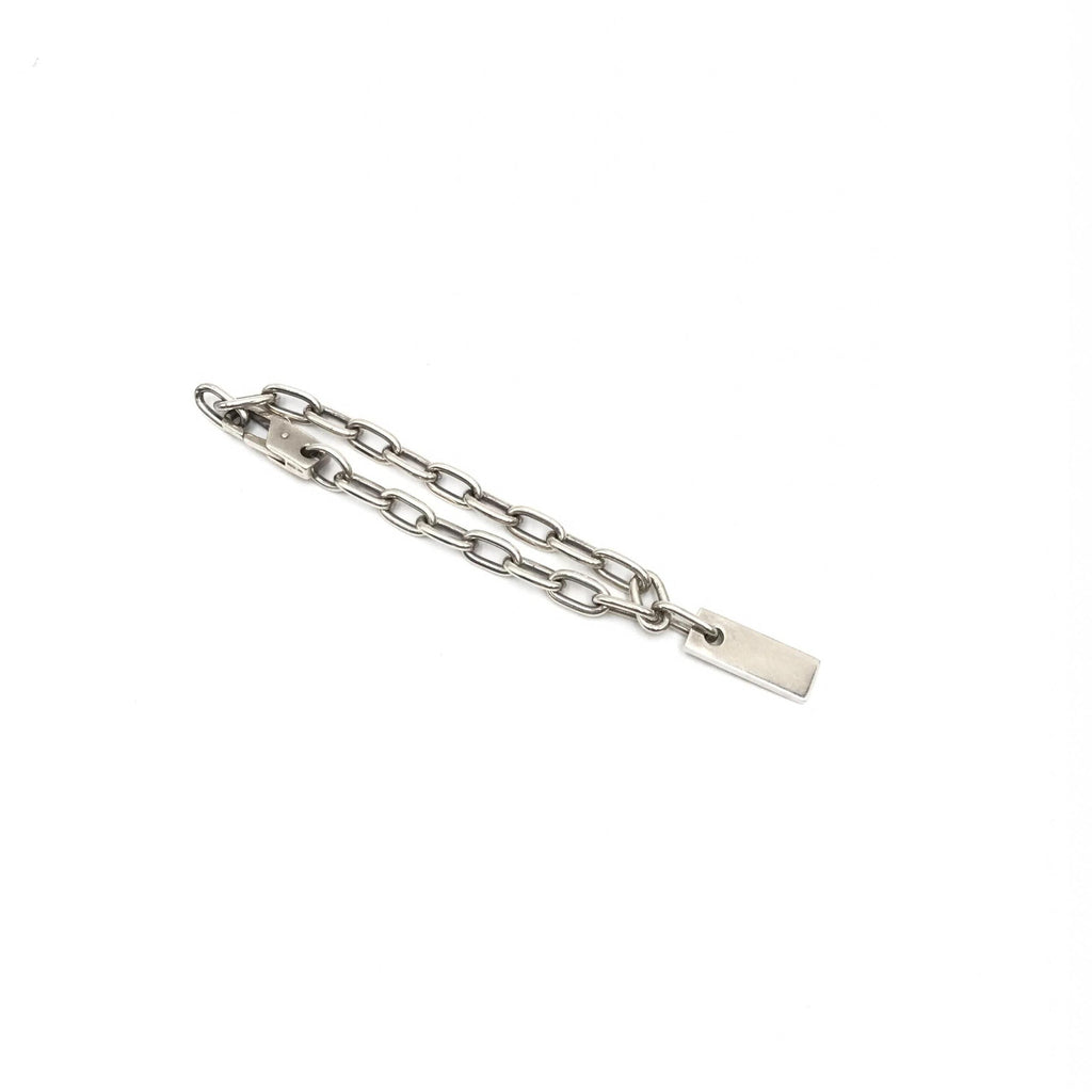 Gucci Sterling Silver Logo Plate Chain Women's Bracelet (Pre-Owned)