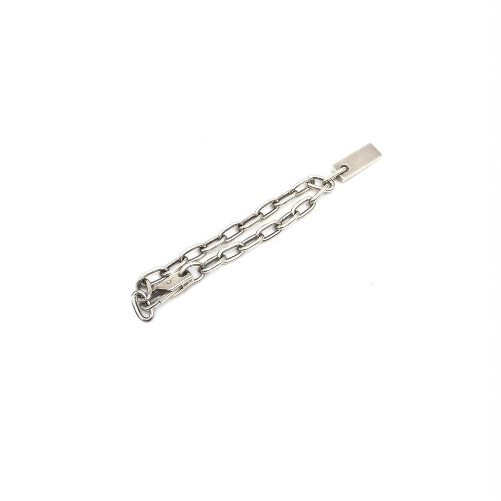 Gucci Sterling Silver Logo Plate Chain Women's Bracelet (Pre-Owned)