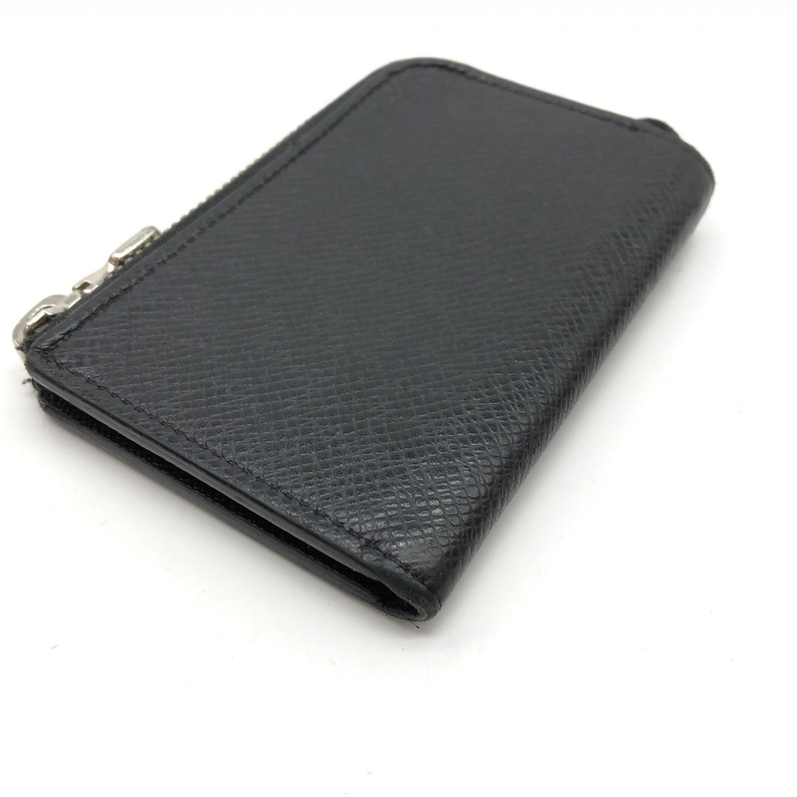 Louis Vuitton Taiga Zippy Coin Purse In Women's Black (Pre-Owned)