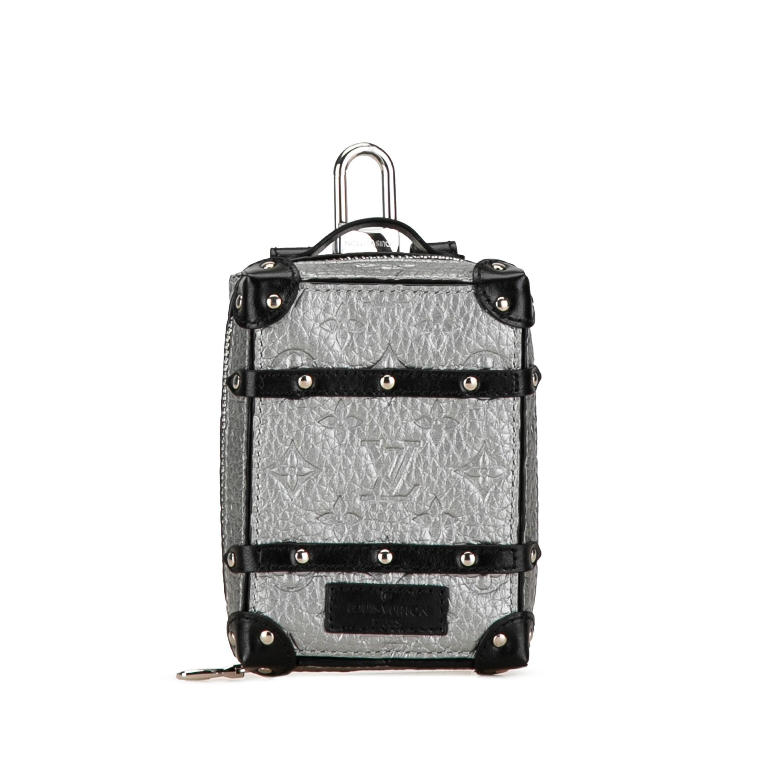 Louis Vuitton Trunk Motif Key Charm Leather With Women's Box (Pre-Owned)