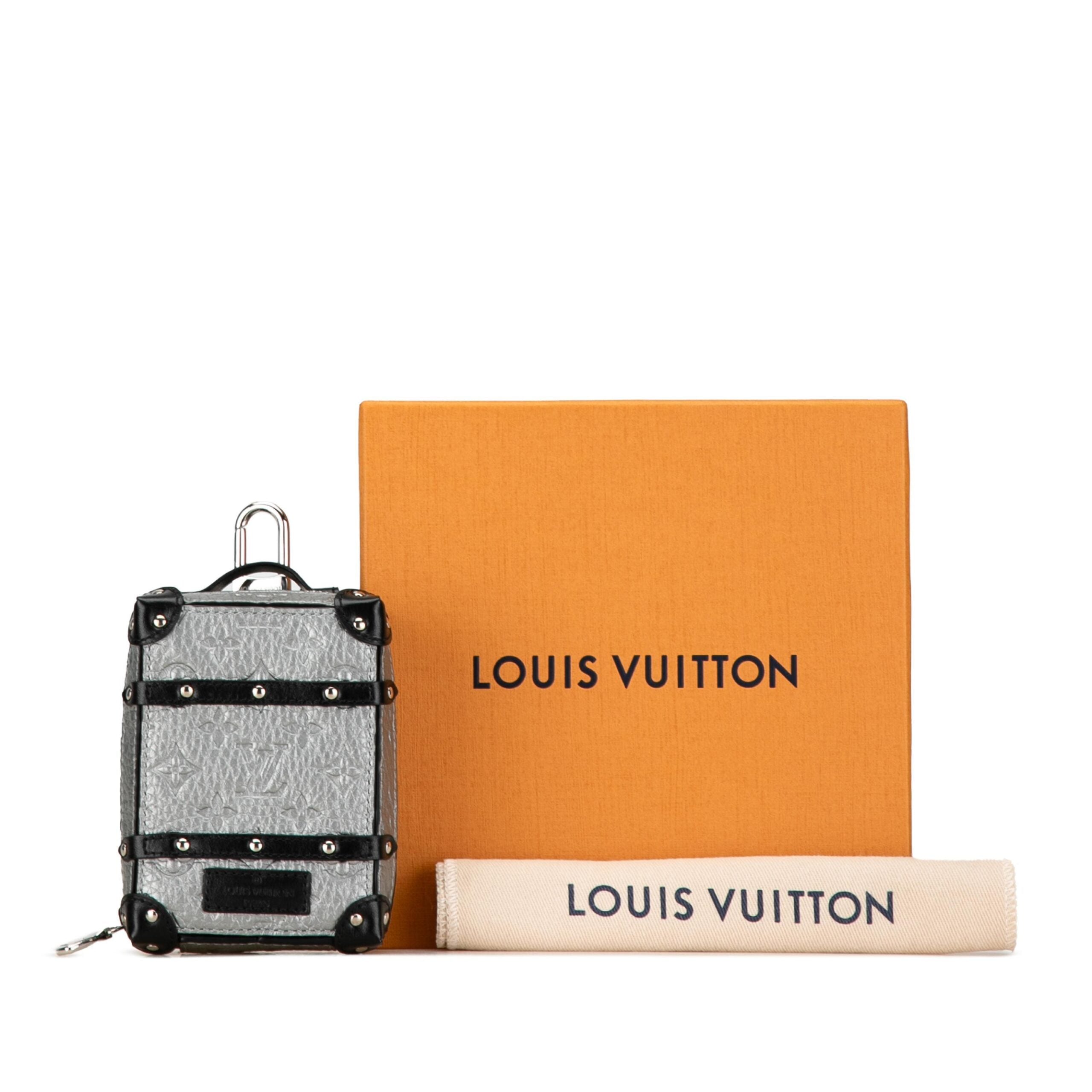 Louis Vuitton Trunk Motif Key Charm Leather With Women's Box (Pre-Owned)