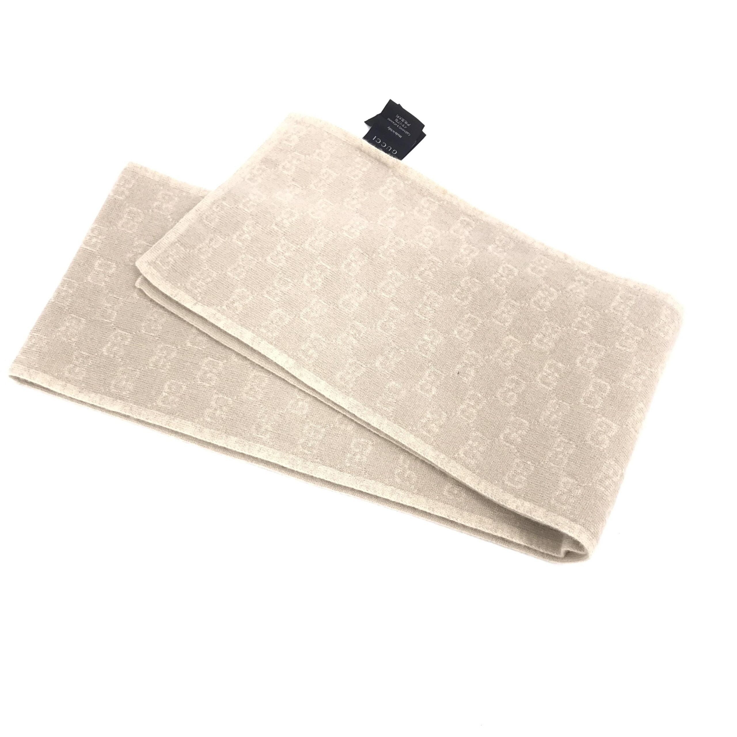 Gucci Wool Scarf With Gg Logo Women's Pattern (Pre-Owned)