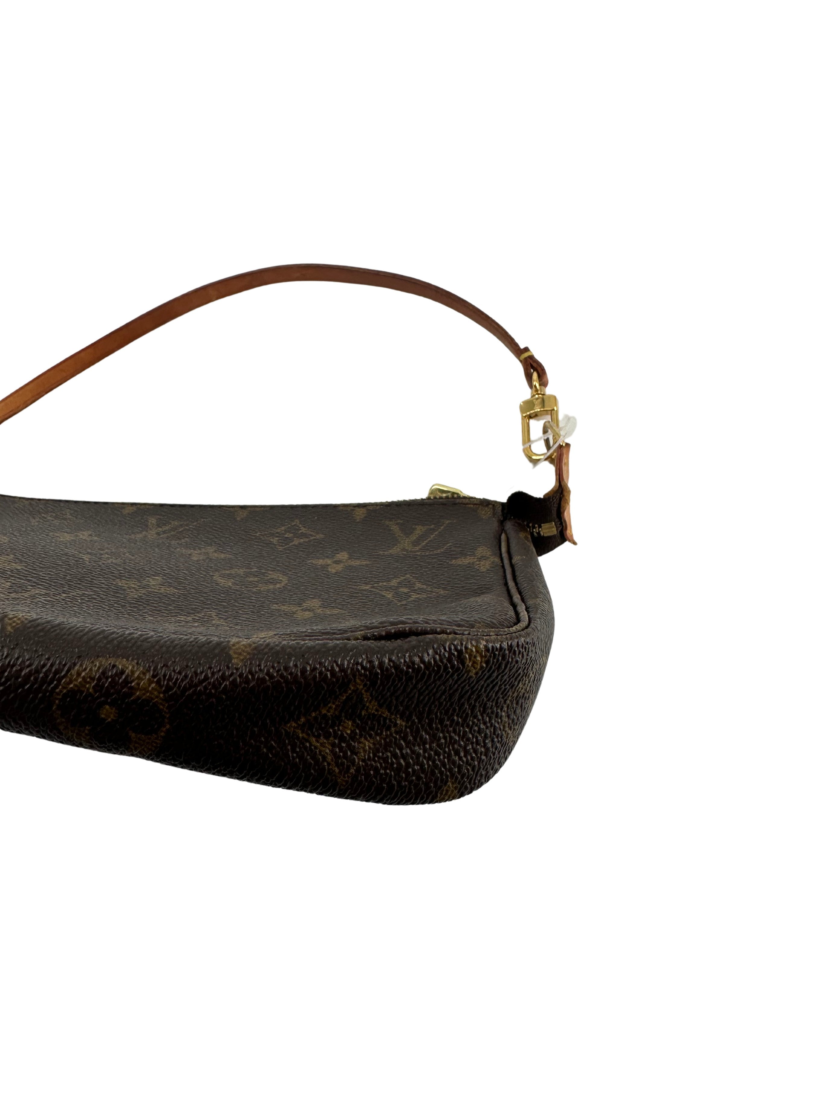 Louis Vuitton Pochette Accessoires Nm Monogram Canvas Brown Canvas Handbag (Pre-Owned)