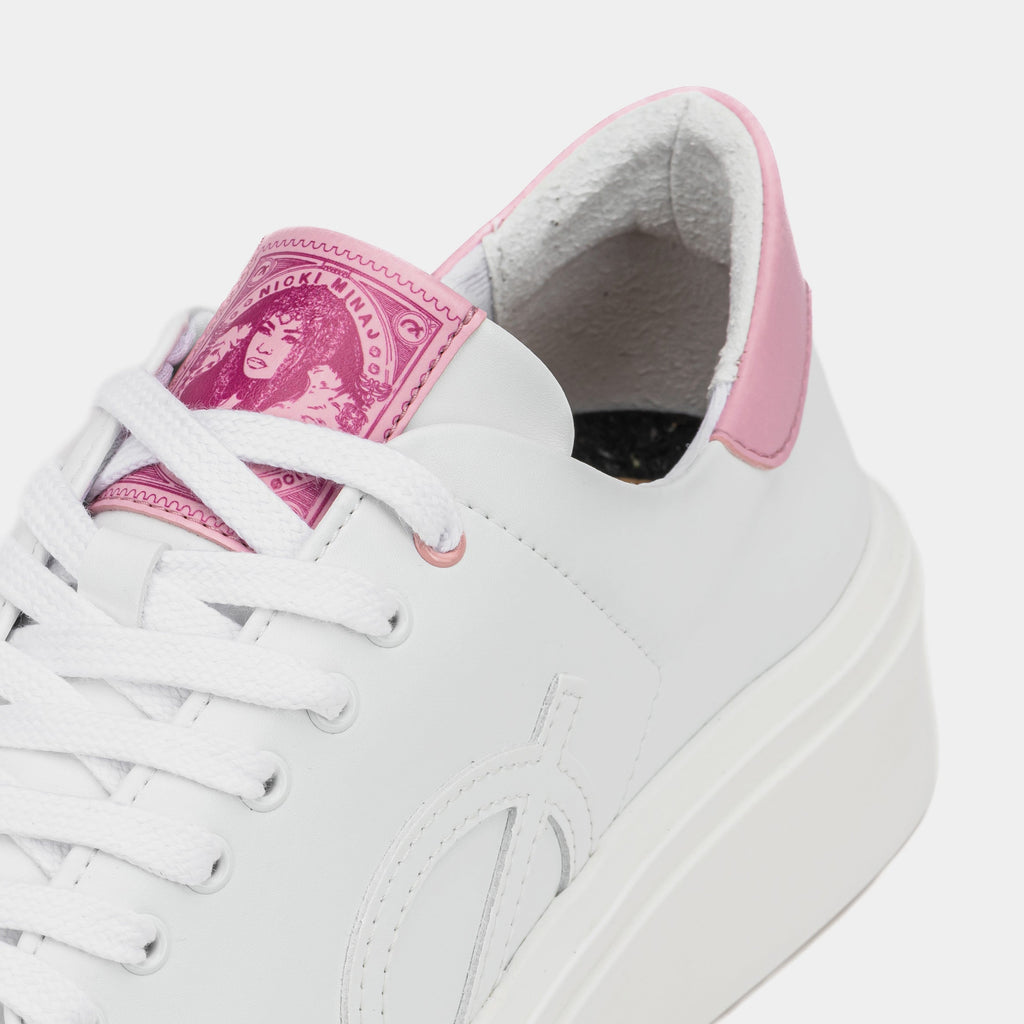 Exclusive Nicki Minaj x Apex The Pink Print Womens Lifestyle Shoes (White/Fuchsia) — 36 — Side View