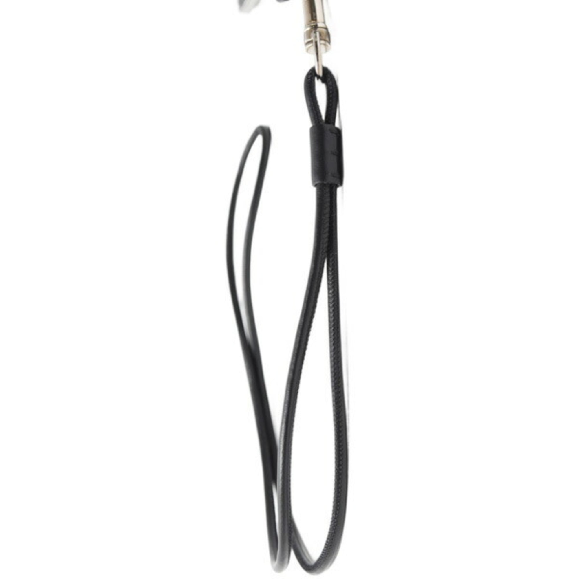 Burberry Black Leather Shoulder Bag (Pre-Owned)