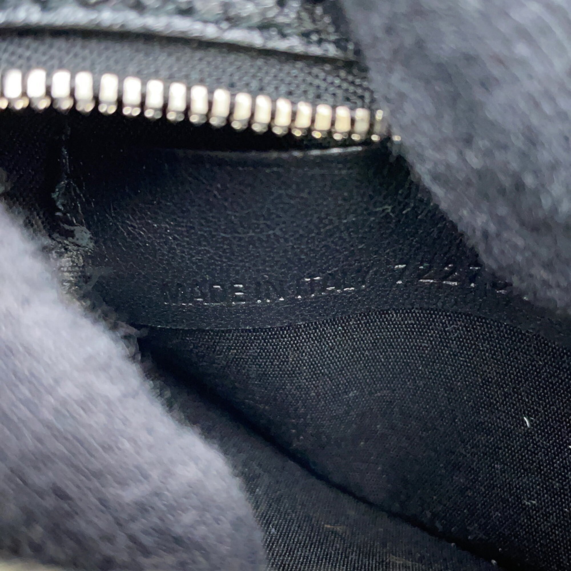 Balenciaga Black Leather Shoulder Bag (Pre-Owned)