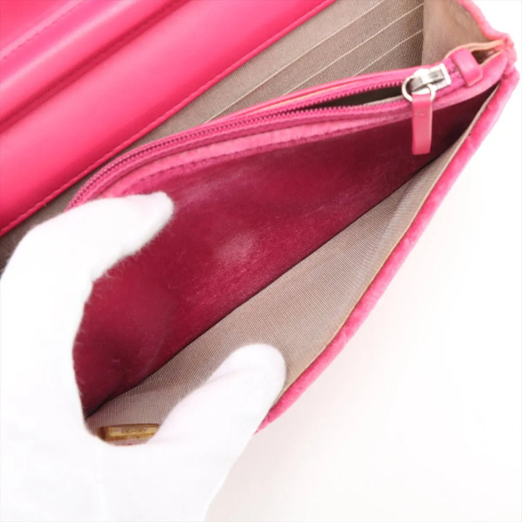 Chanel Pink Shoulder Bag (Pre-Owned)