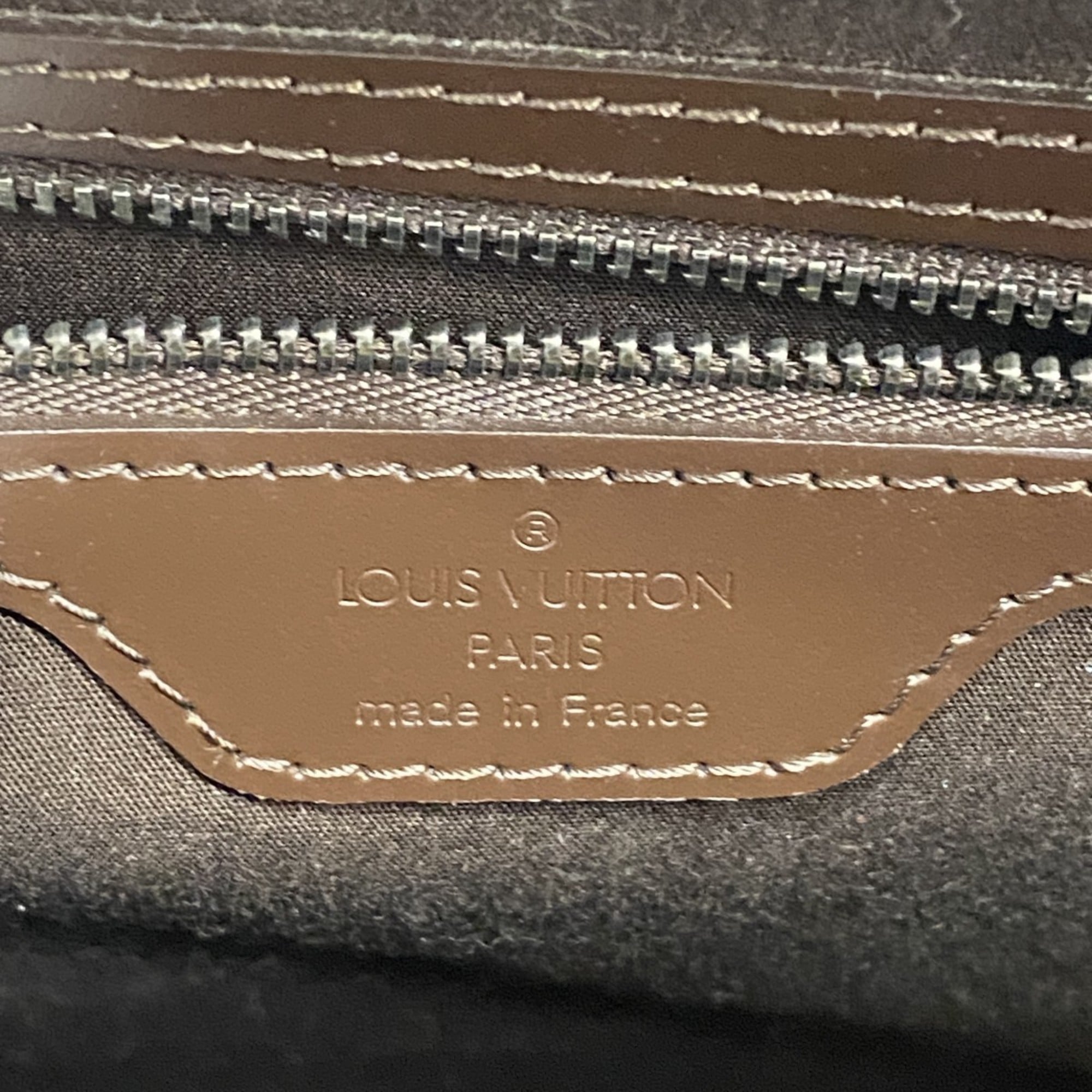 Louis Vuitton Moka Handbag (Pre-Owned)