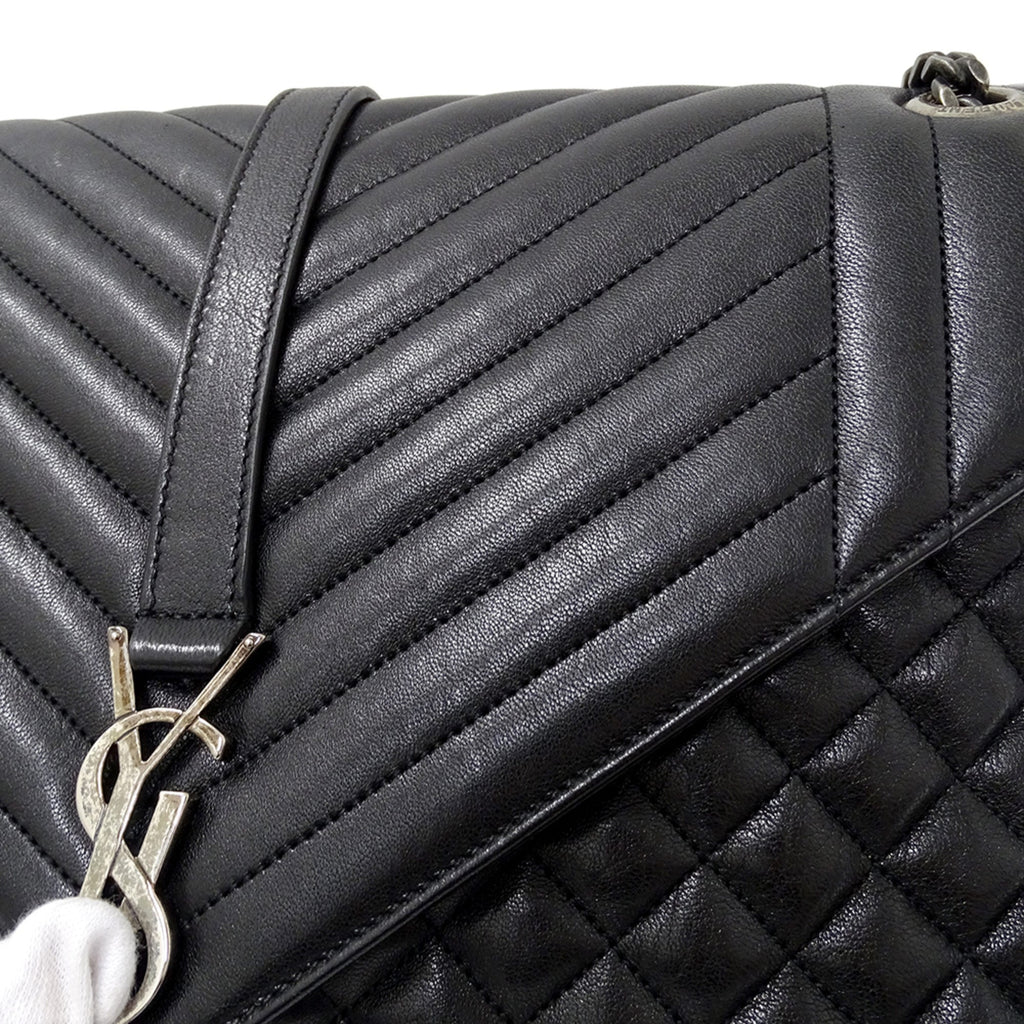 Saint Laurent Black Leather Shoulder Bag (Pre-Owned)