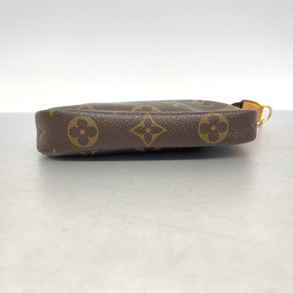 Louis Vuitton Brown Pouch (Pre-Owned)