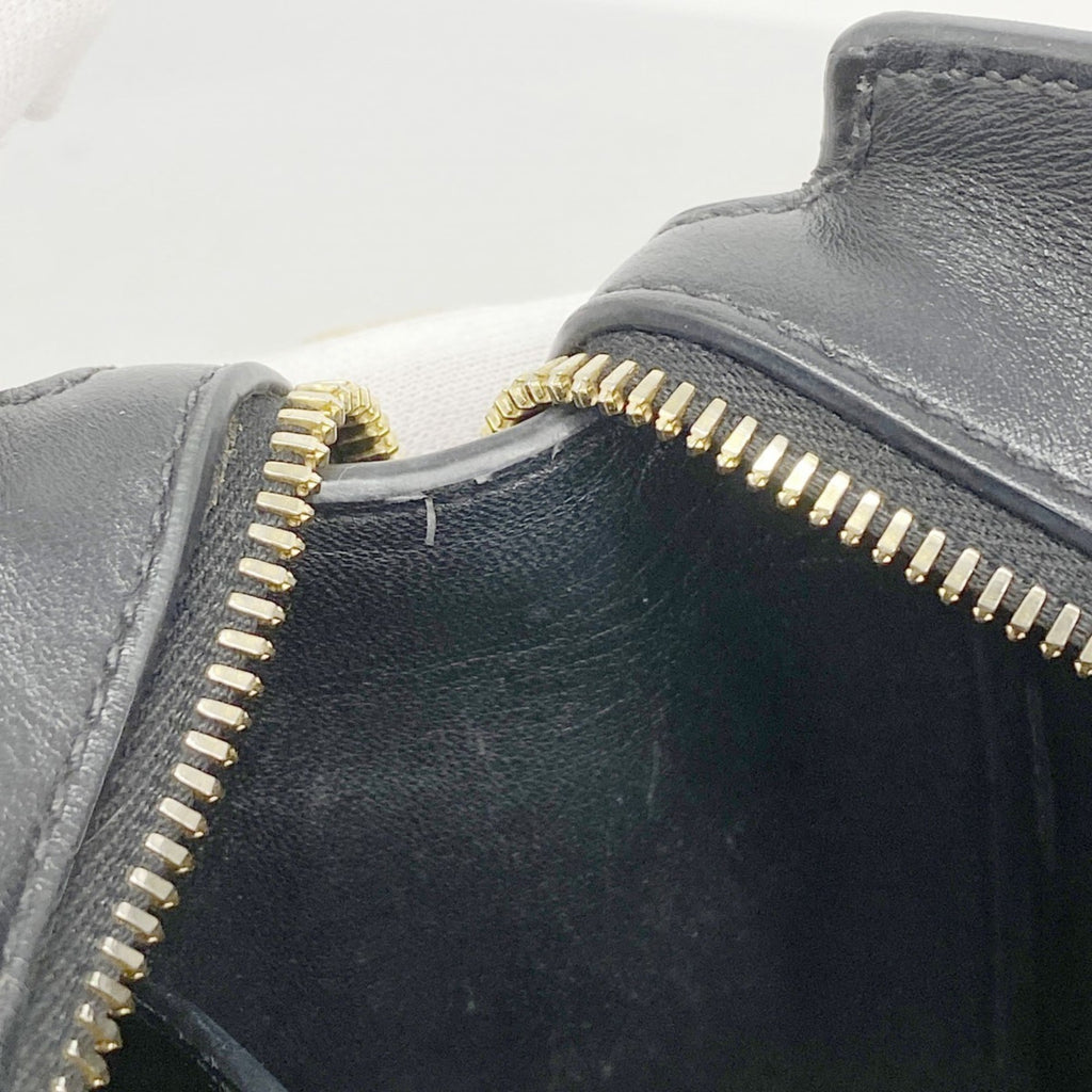 Prada Beige Black Leather Shoulder Bag (Pre-Owned)