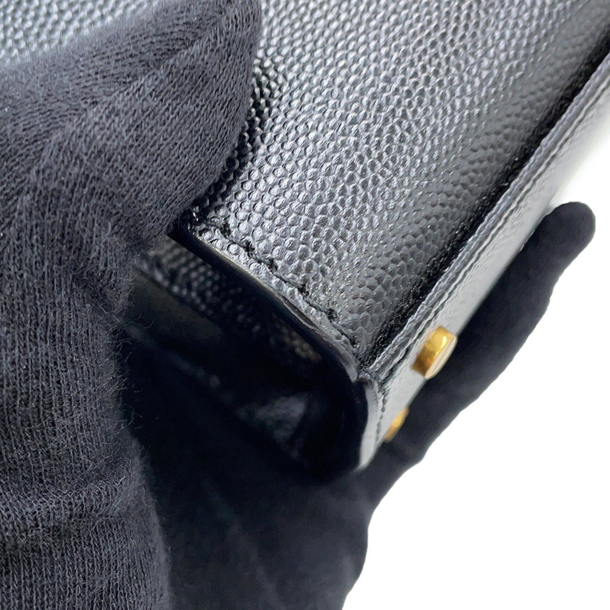 Saint Laurent Black Leather Handbag (Pre-Owned)