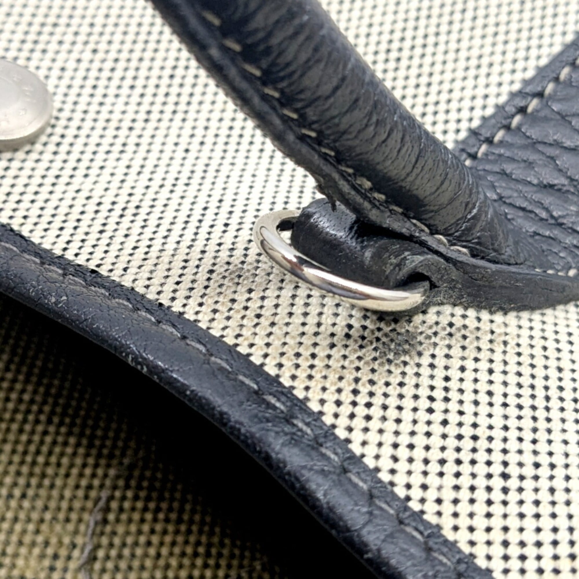Hermes Black Canvas Leather Shoulder Bag (Pre-Owned)
