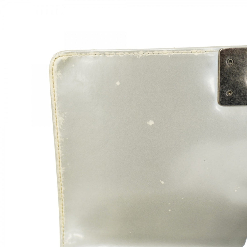 Chanel Gray Patent Leather Shoulder Bag (Pre-Owned)