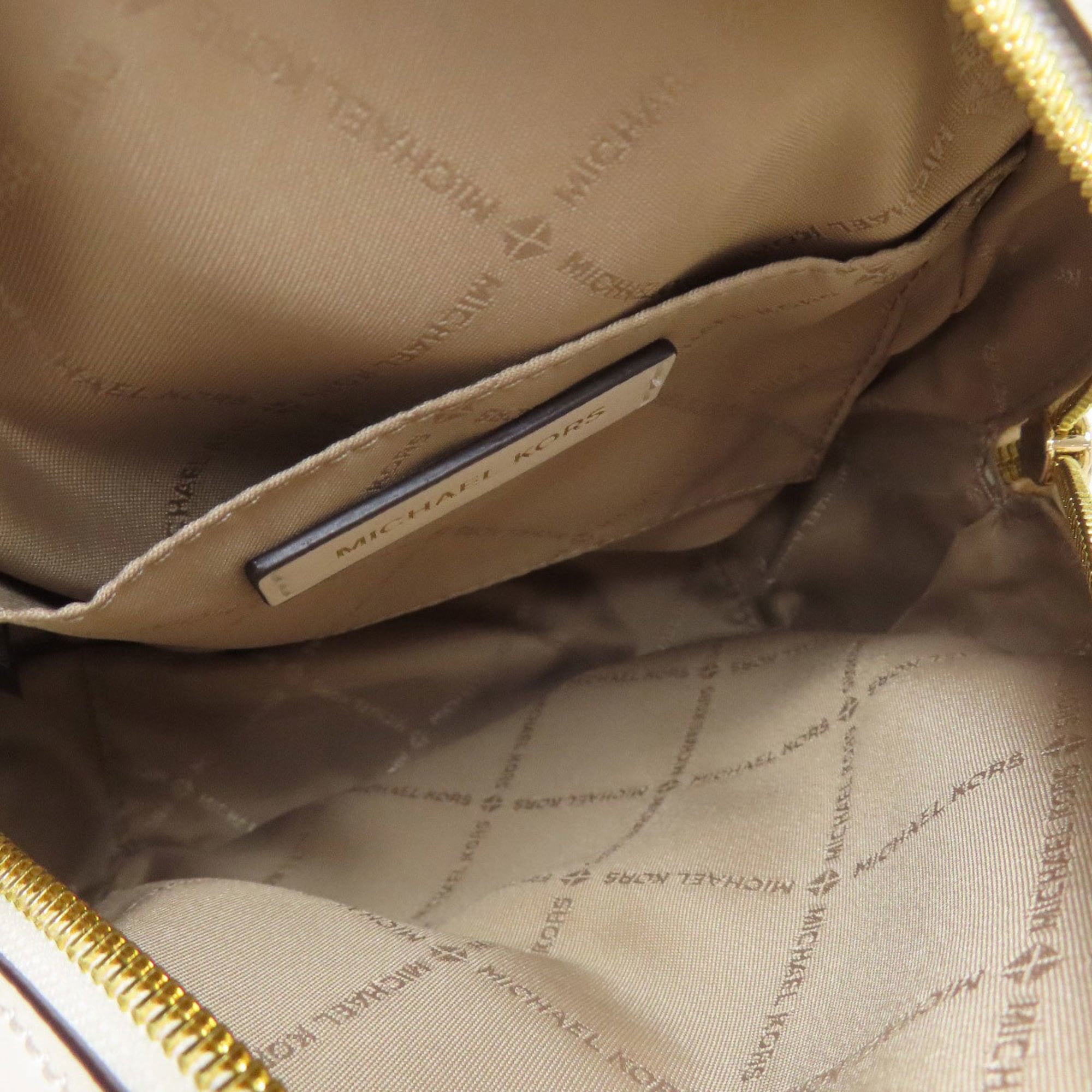 Michael Kors White Leather Pvc Backpack (Pre-Owned)