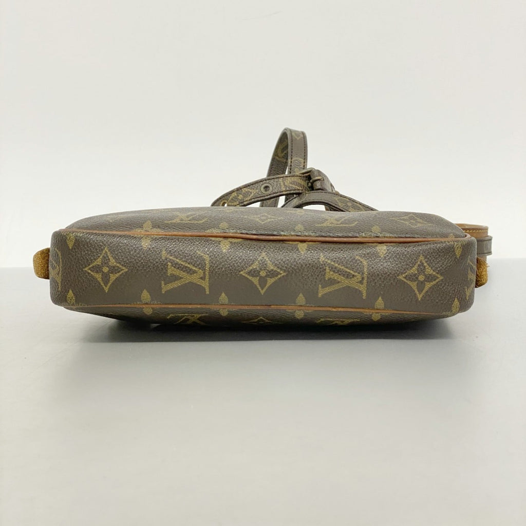 Louis Vuitton Brown Shoulder Bag (Pre-Owned)