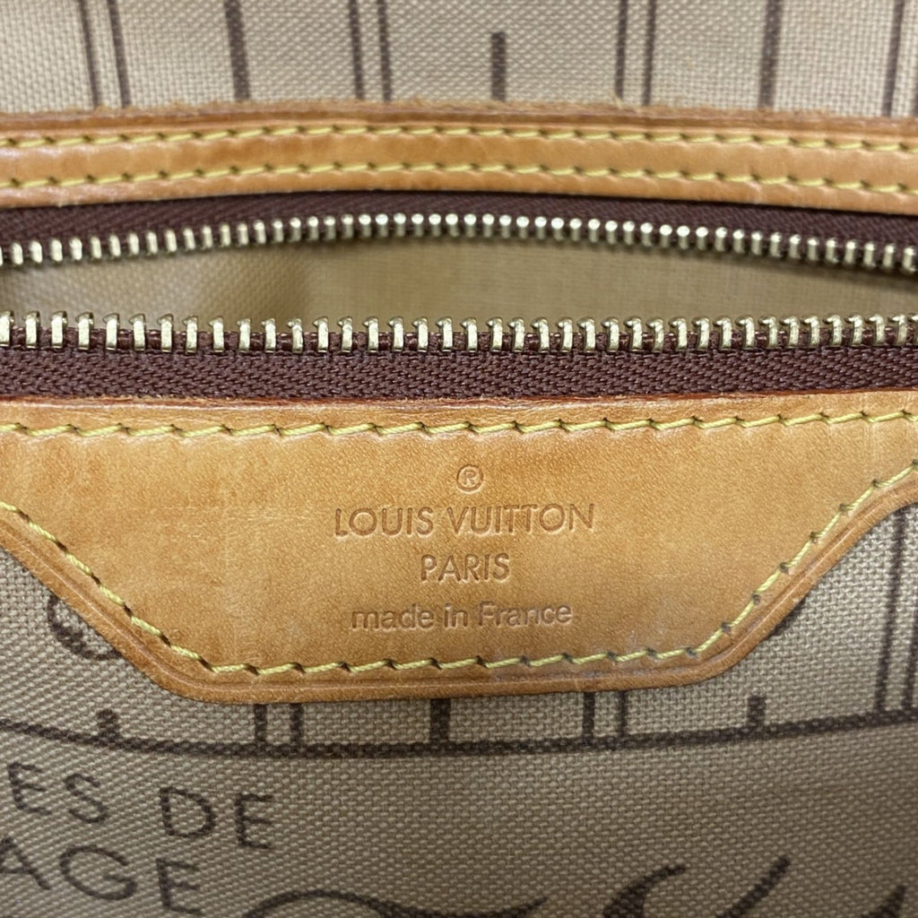 Louis Vuitton Brown Tote Bag (Pre-Owned)
