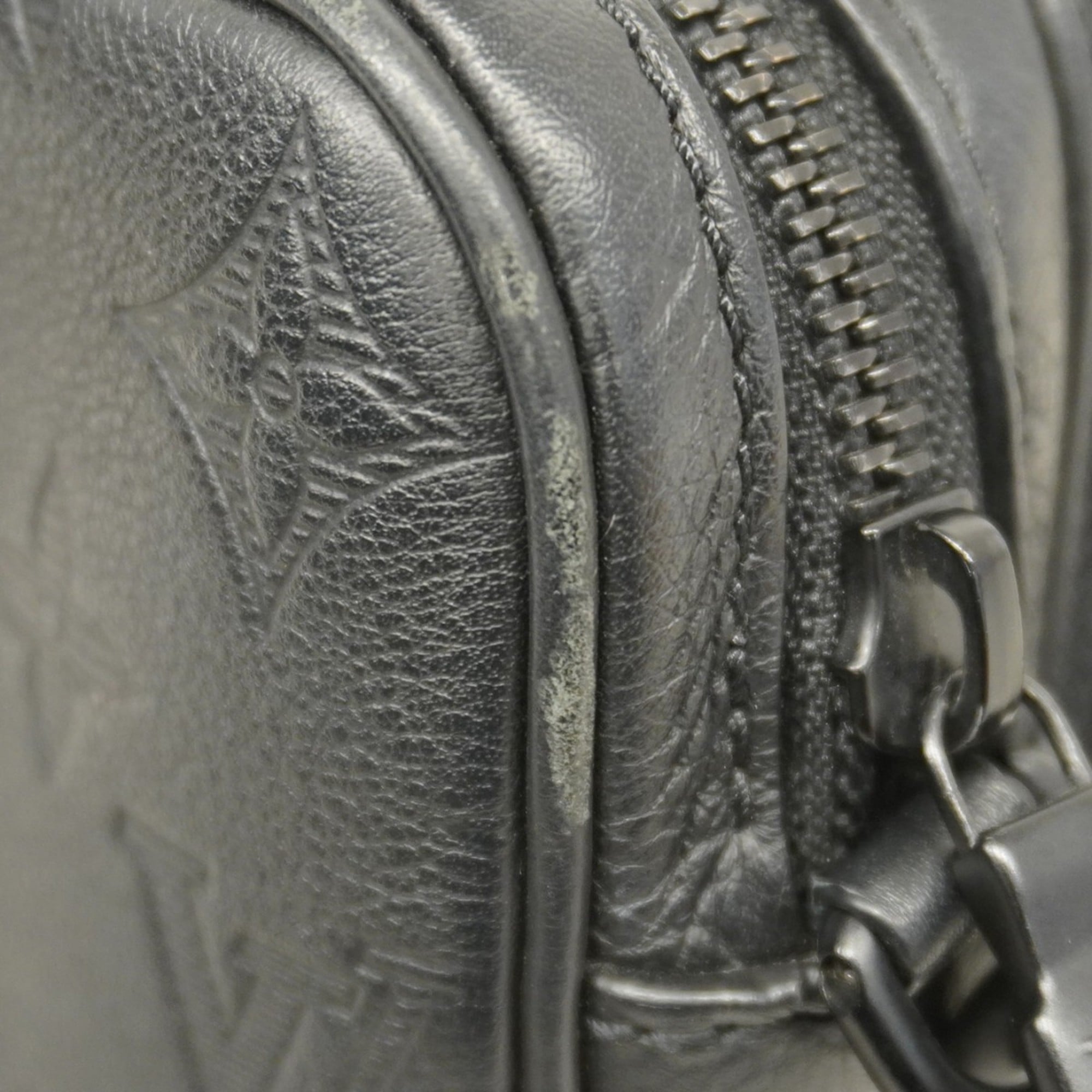 Louis Vuitton Black Shoulder Bag (Pre-Owned)