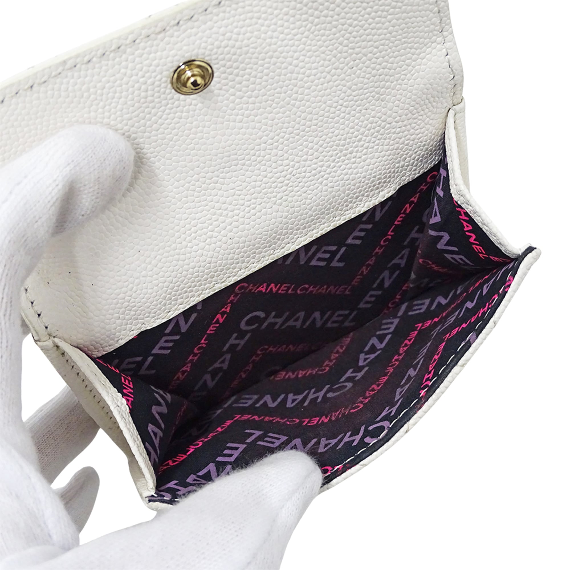 Chanel White Grained Calfskin Wallet (Tri-Fold) (Pre-Owned)