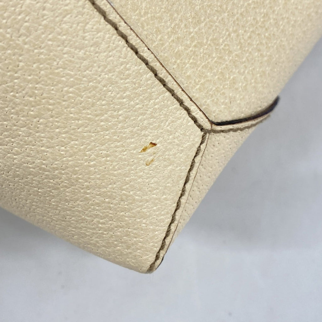 Salvatore Ferragamo Beige Leather Handbag (Pre-Owned)