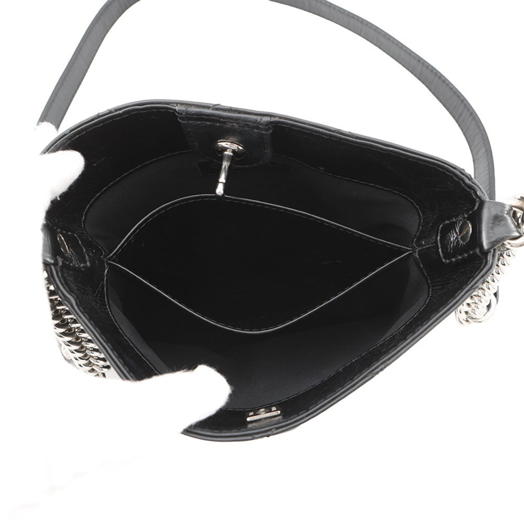 Chanel Matelasse Black Leather Shoulder Bag (Pre-Owned)