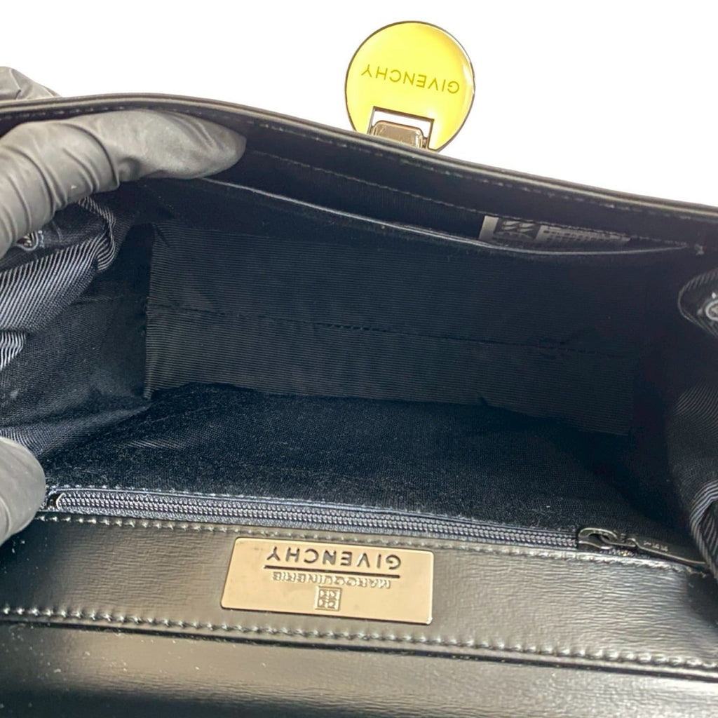 Givenchy Black Leather Handbag Shoulder Bag (Pre-Owned)