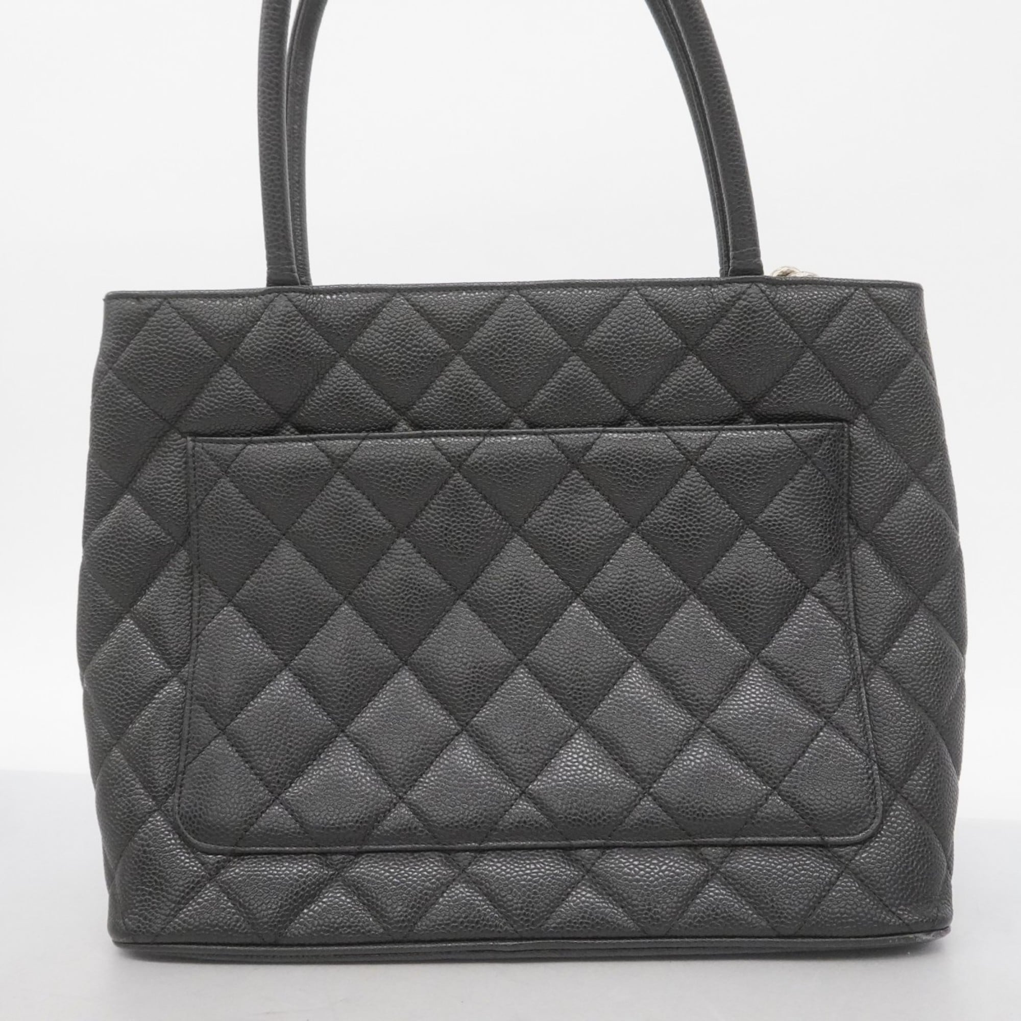 Chanel Black Grained Calfskin Shoulder Bag (Pre-Owned)