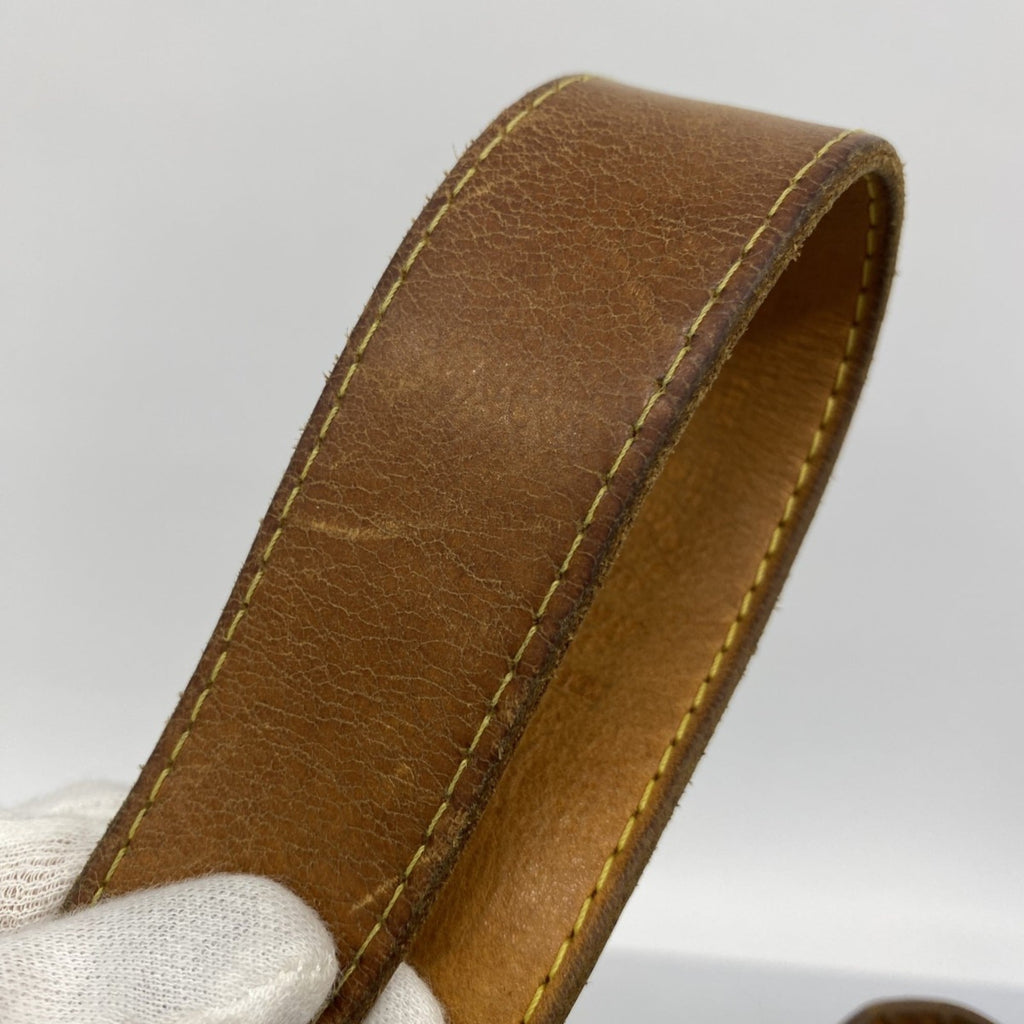 Louis Vuitton Brown Shoulder Bag (Pre-Owned)