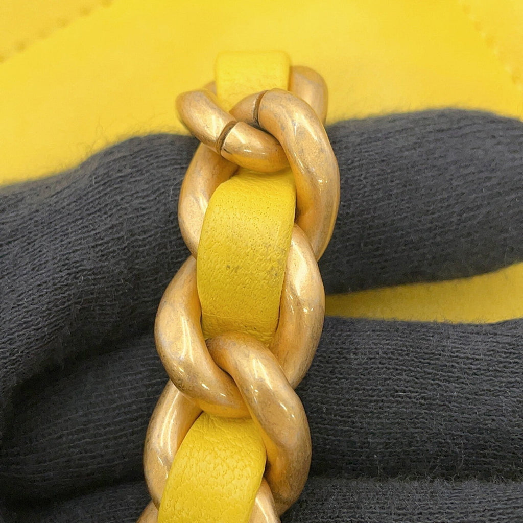 Chanel Matelasse Yellow Leather Shoulder Bag (Pre-Owned)