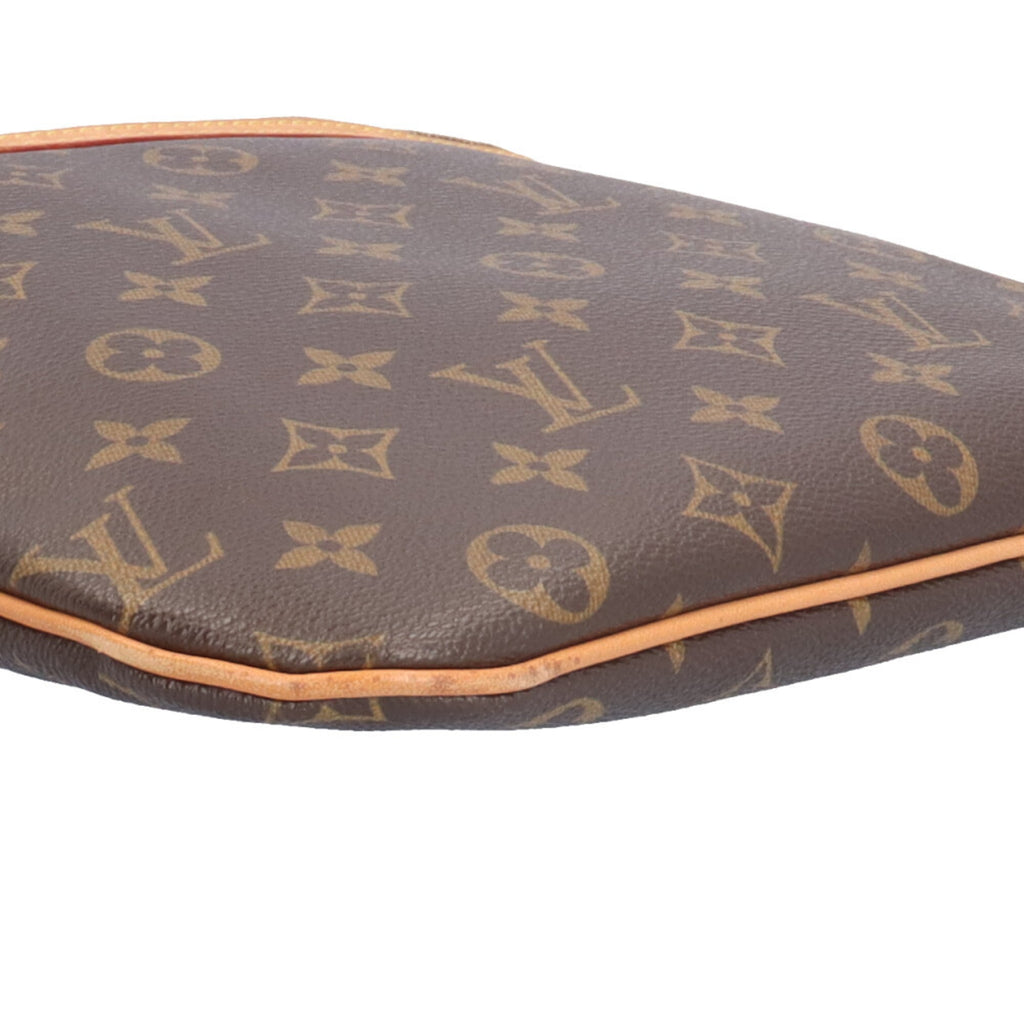 Louis Vuitton Brown Monogram Canvas Shoulder Bag (Pre-Owned)