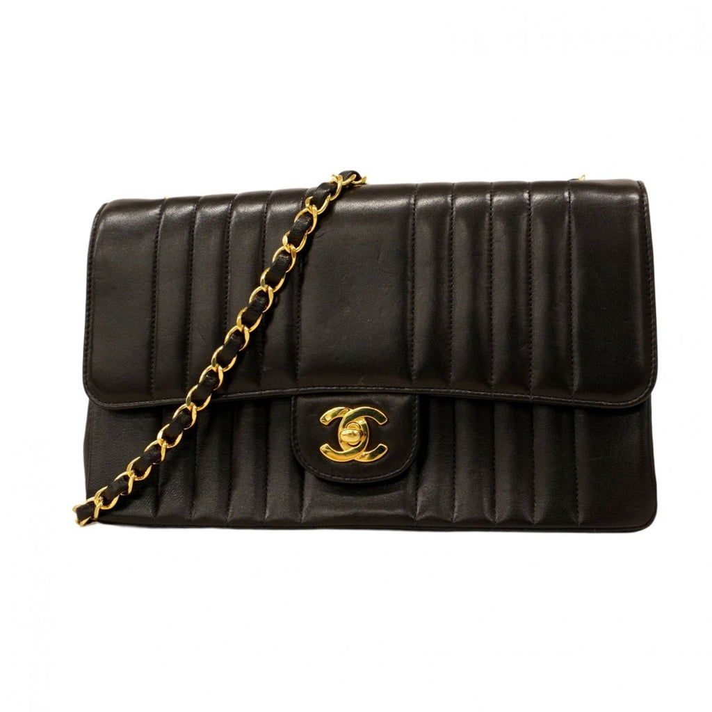 Chanel Black Leather Shoulder Bag (Pre-Owned)